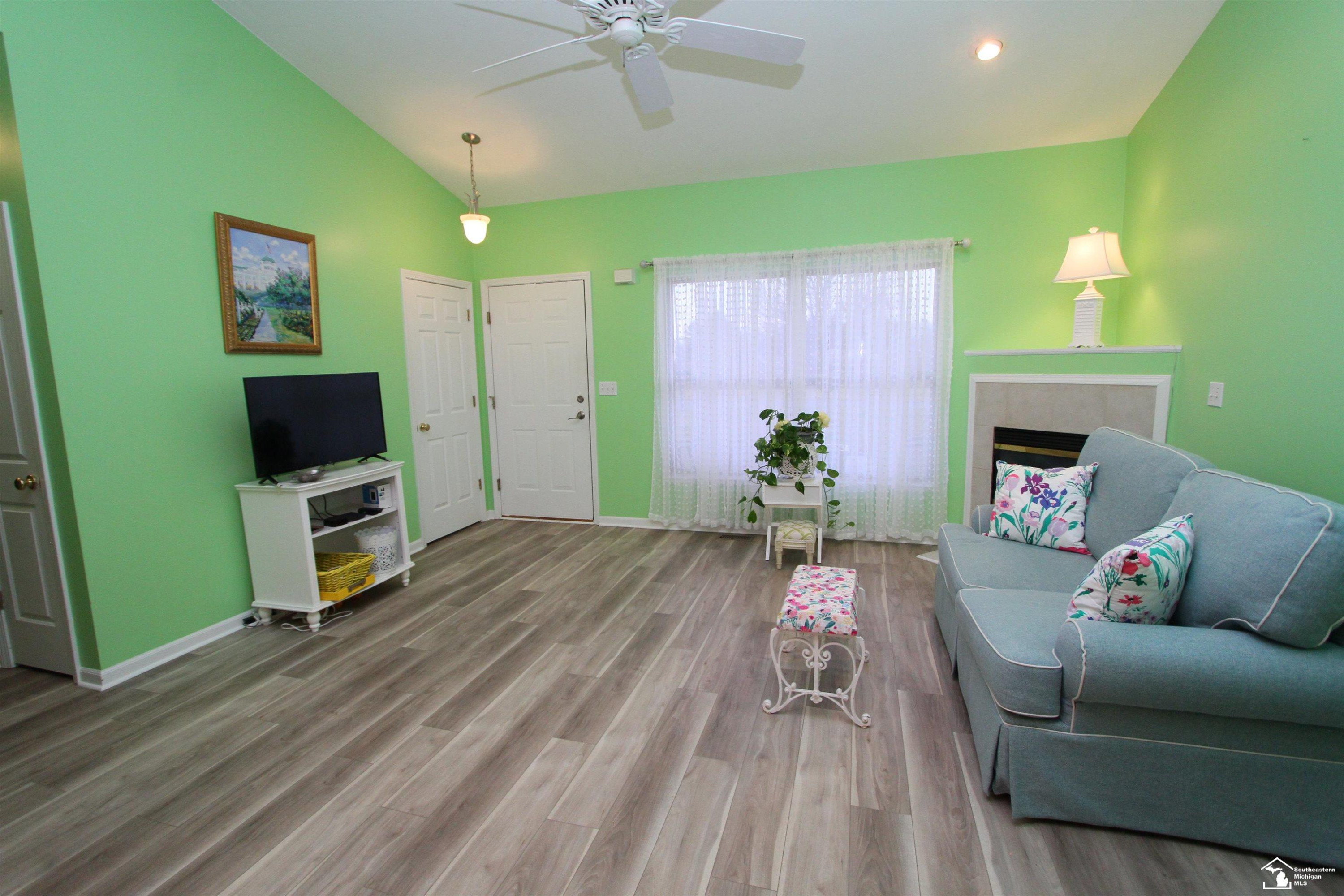 5270 Sprucewood Drive, Unit #14, Monroe, MI 48161 — Photo 4