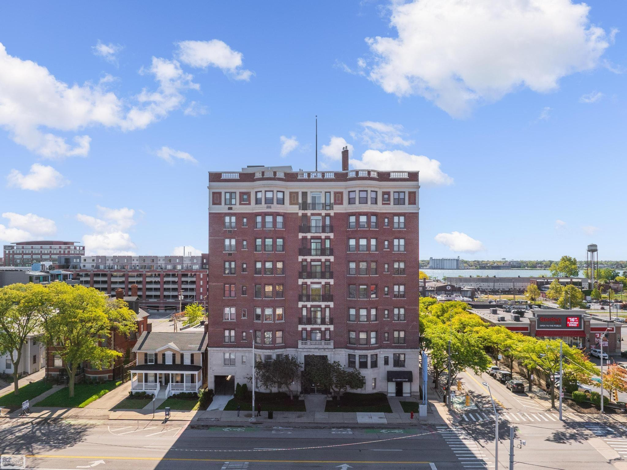 2900 E Jefferson Avenue - Photo 4