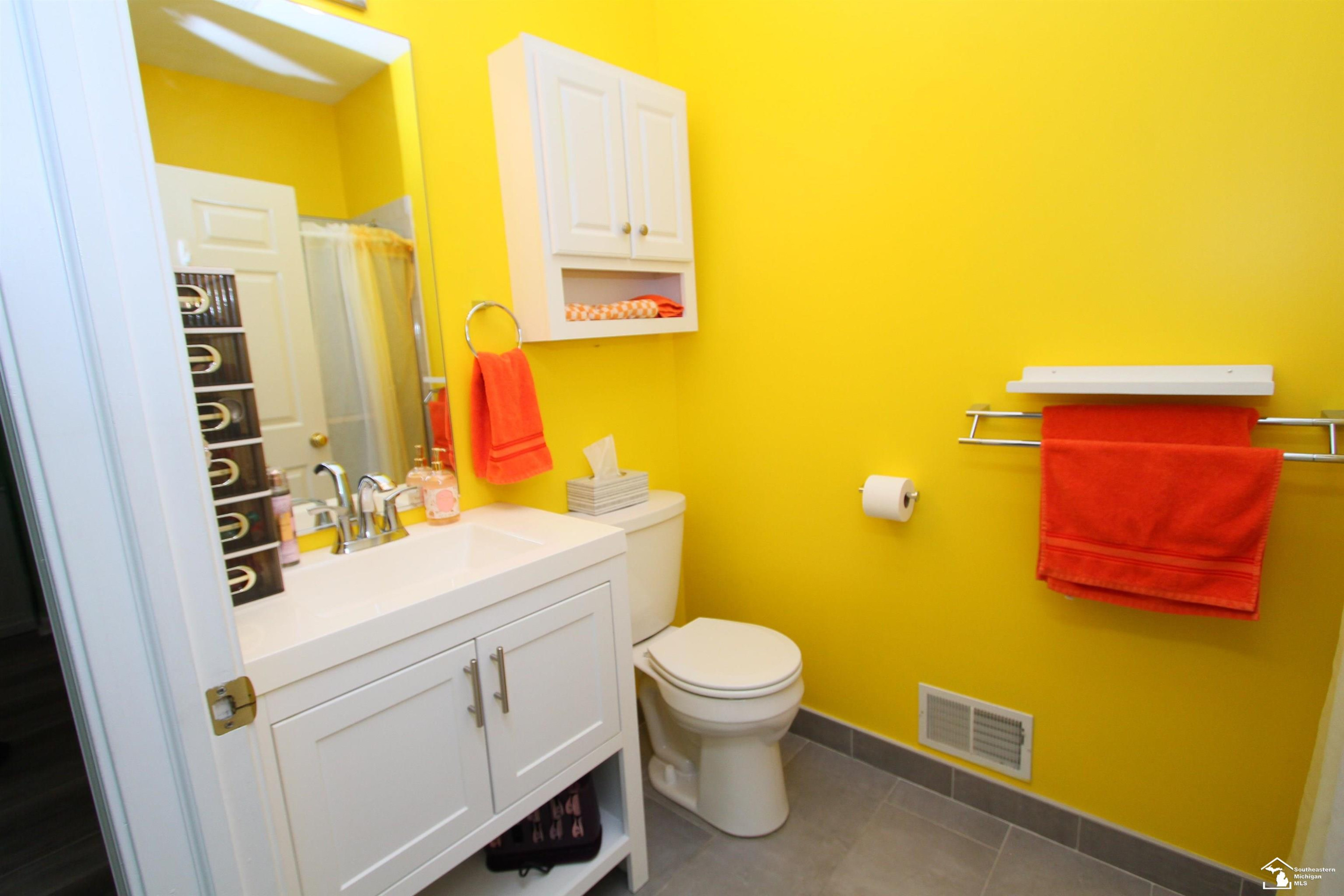 5270 Sprucewood Drive, Unit #14, Monroe, MI 48161 — Photo 12