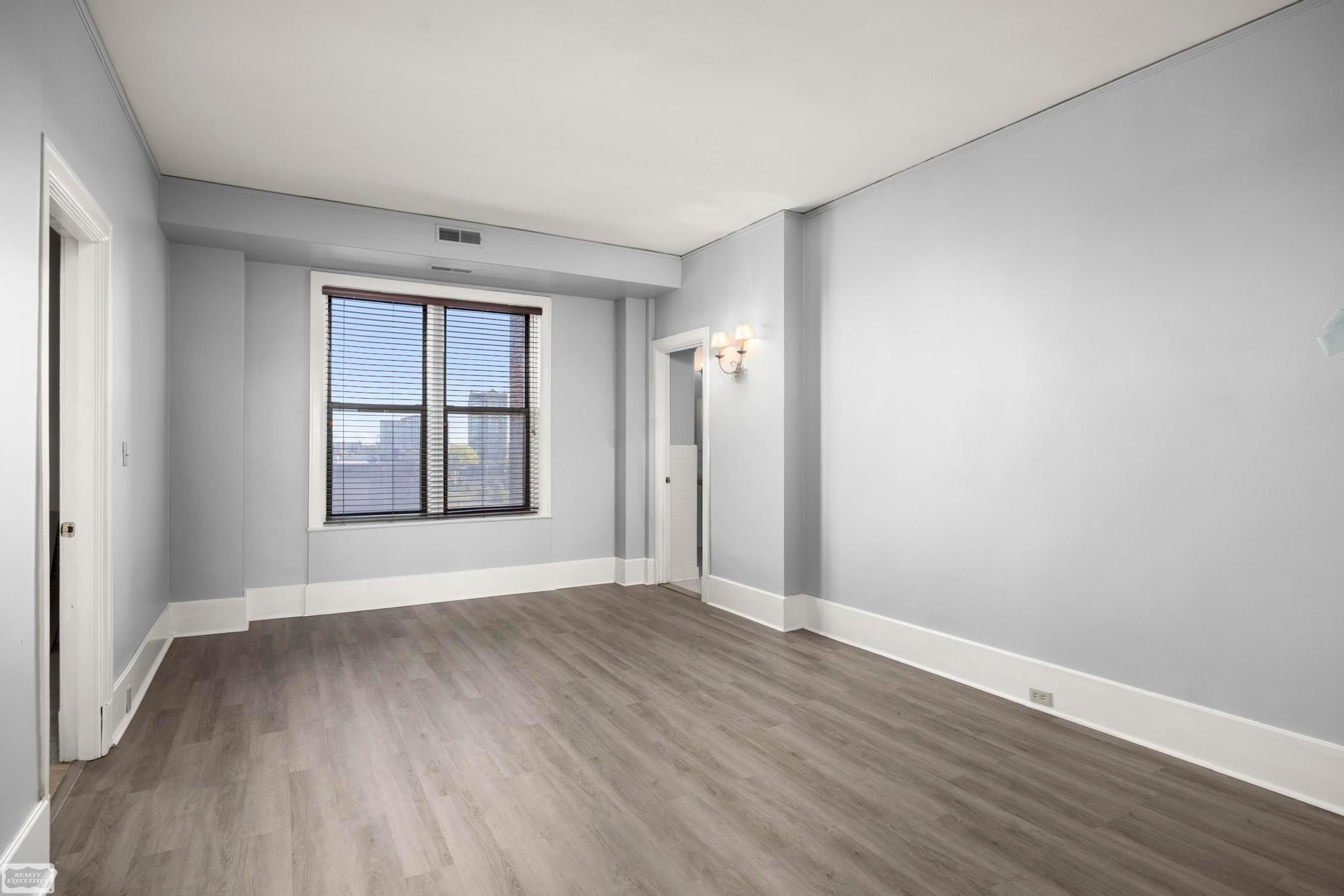 2900 E Jefferson Avenue, C4, Detroit, MI 48207 — Photo 34