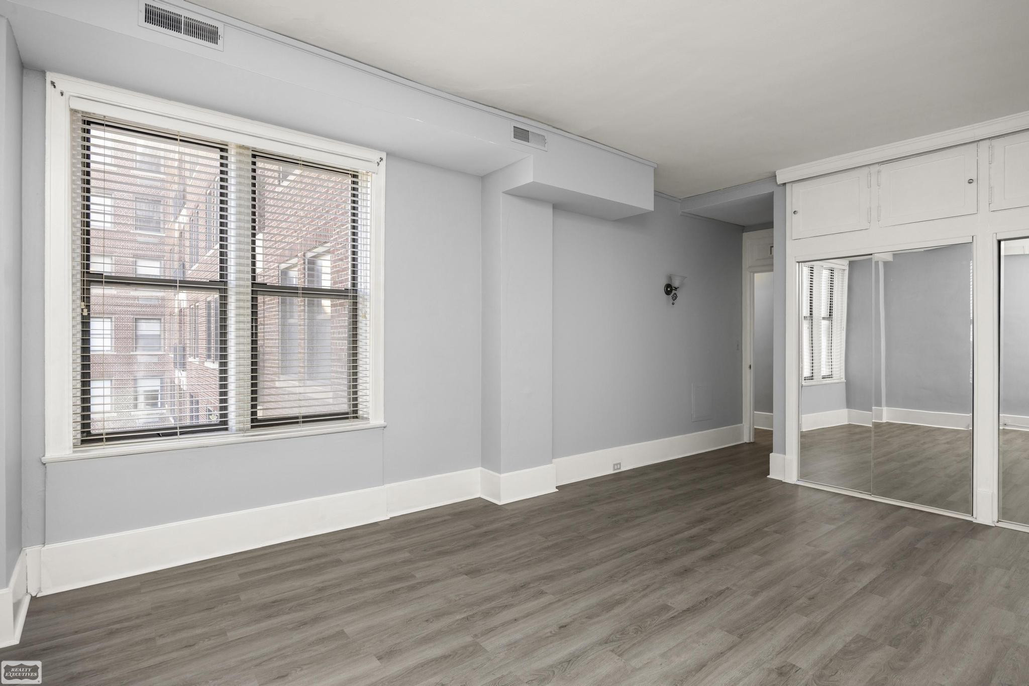 2900 E Jefferson Avenue, C4, Detroit, MI 48207 — Photo 43