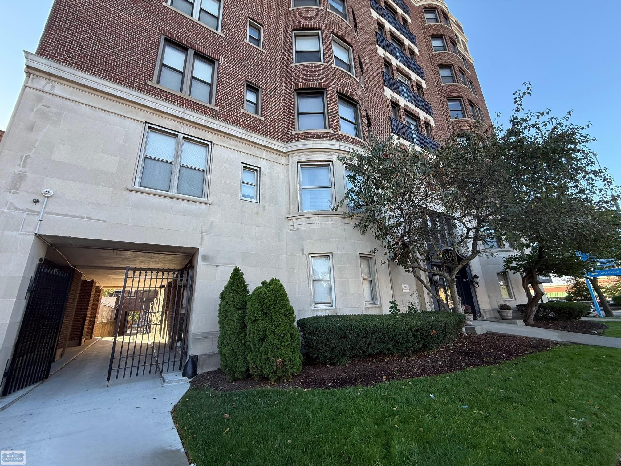 2900 E Jefferson Avenue, C4, Detroit, MI 48207 — Photo 59