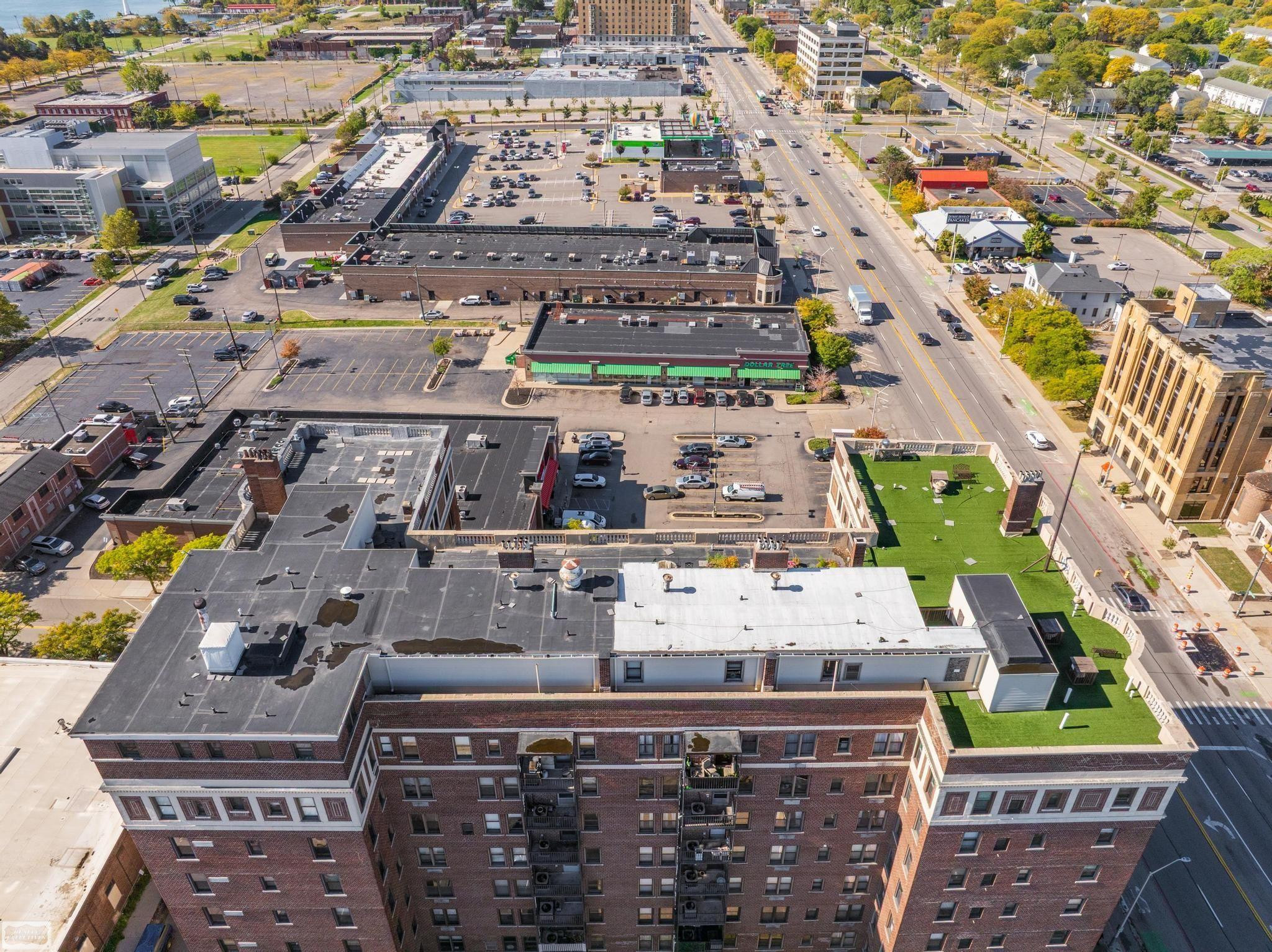 2900 E Jefferson Avenue, C4, Detroit, MI 48207 — Photo 64
