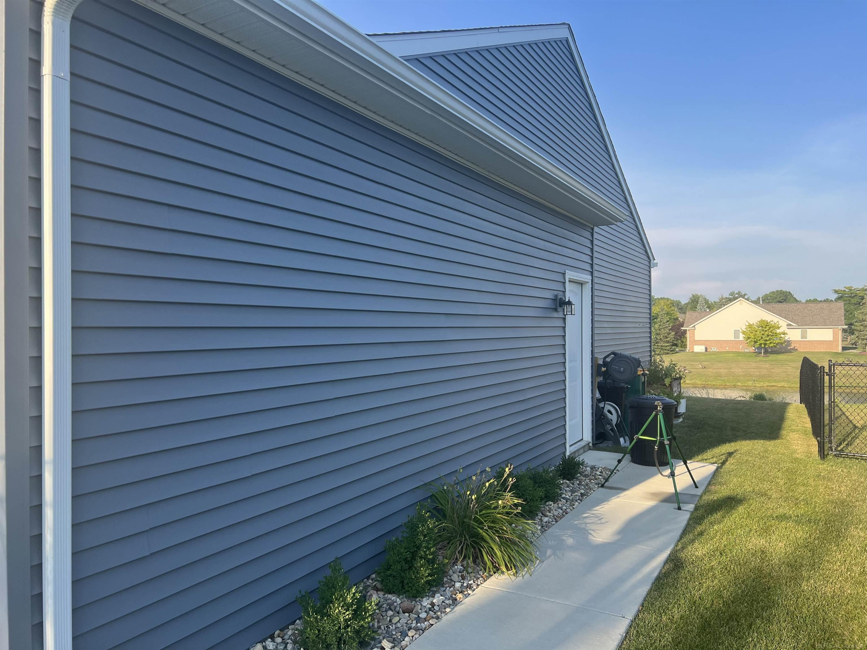 70354 Sunny Brook Lane Lane, Richmond, MI 48062 — Photo 2