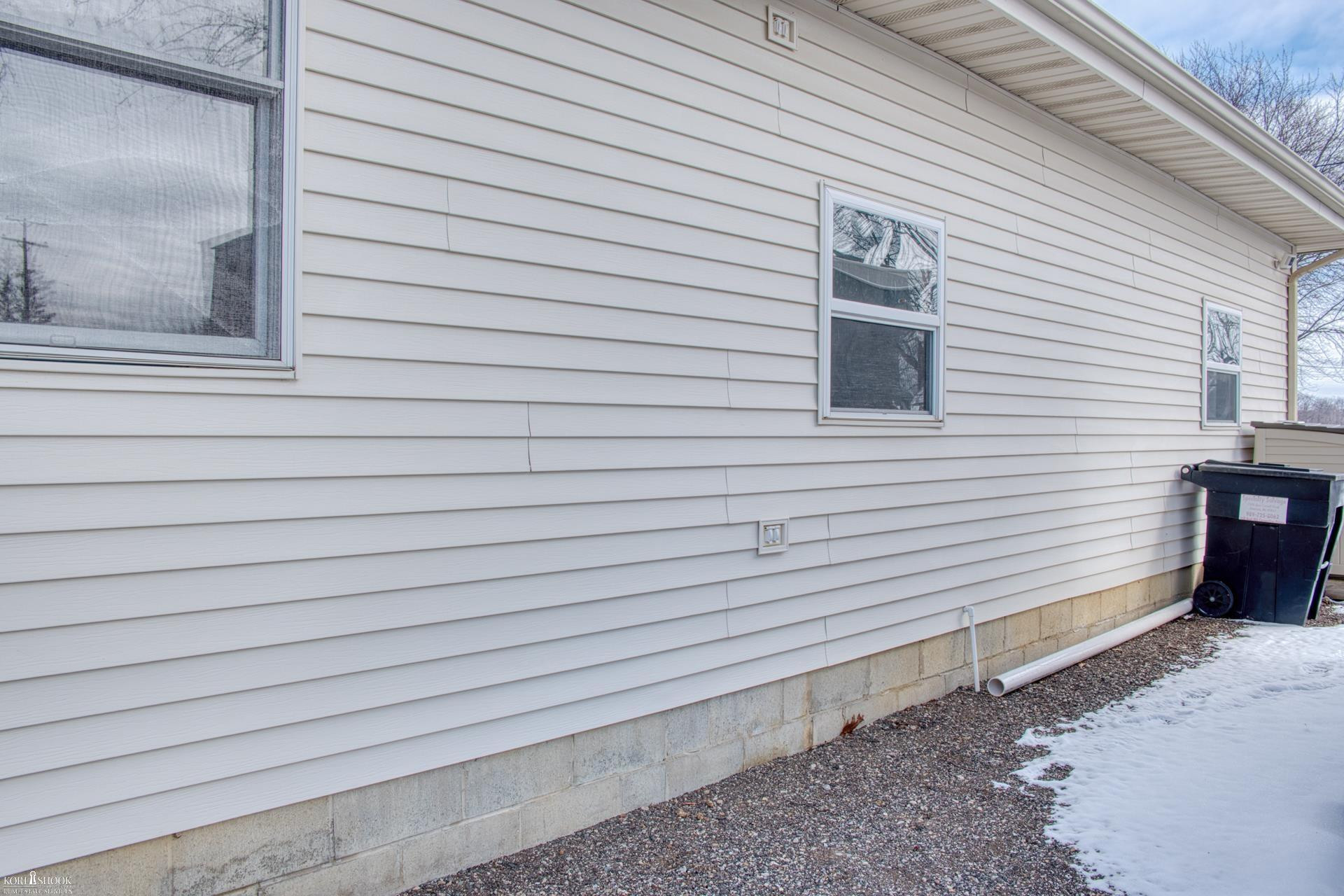 215 Sylvia Drive, Corunna, MI 48817 — Photo 32