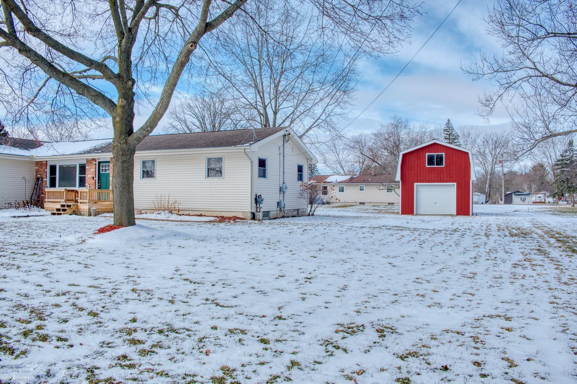 215 Sylvia Drive, Corunna, MI 48817 — Photo 33