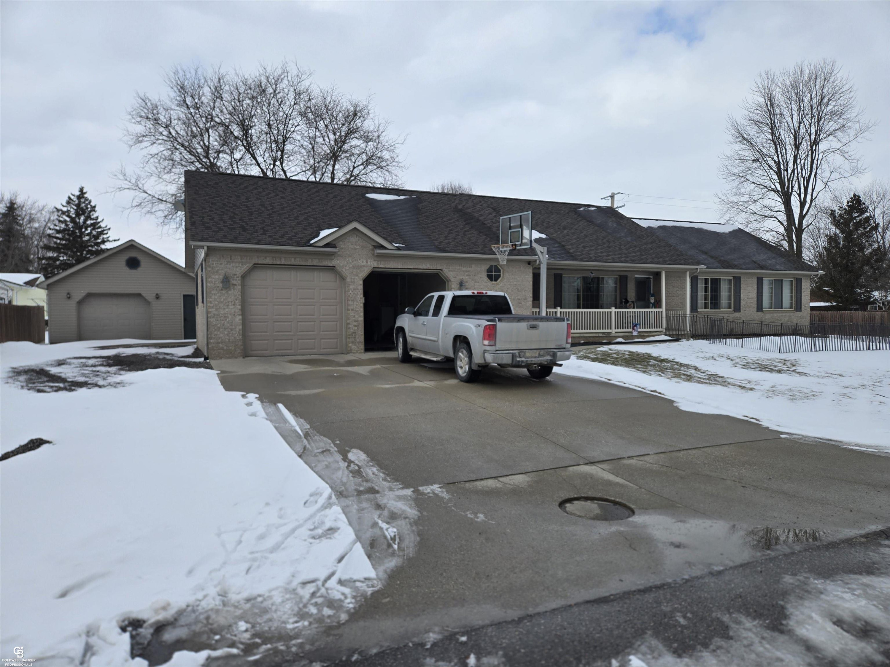 220 Clark Avenue, Yale, MI 48097 — Photo 2