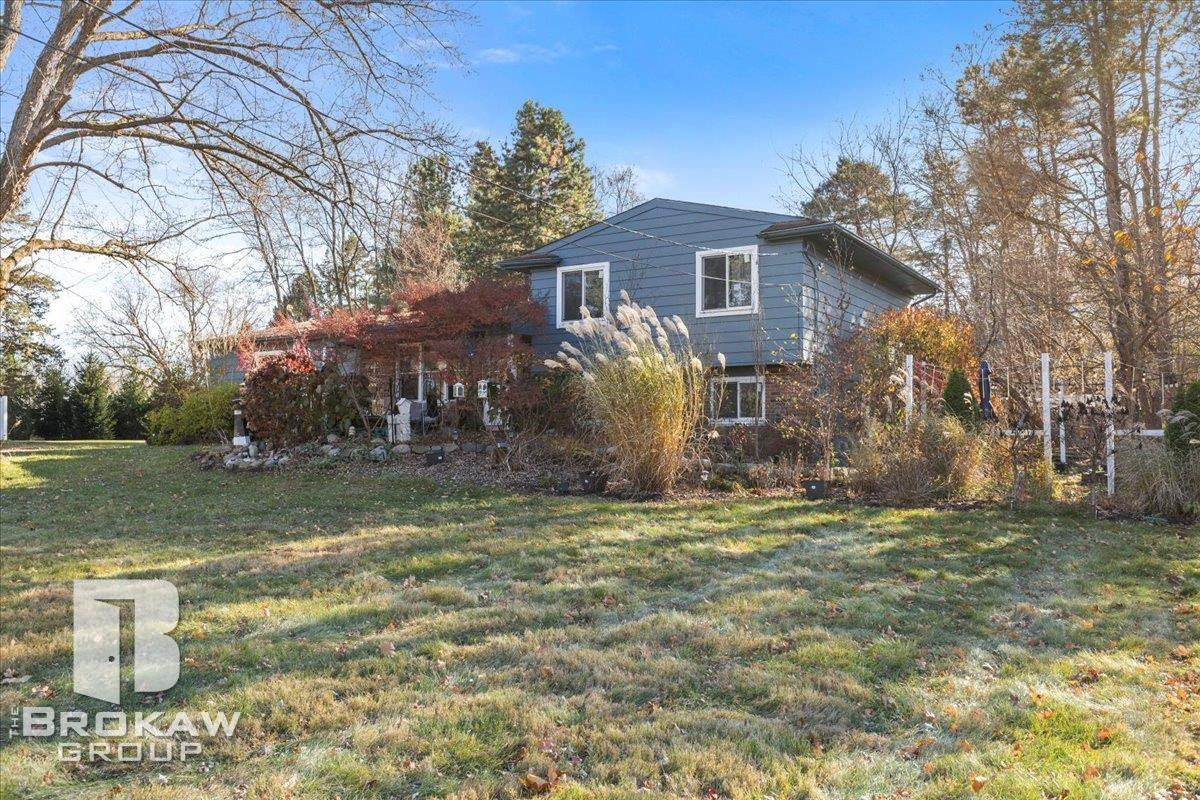 10490 Green Road, MI — Photo 2