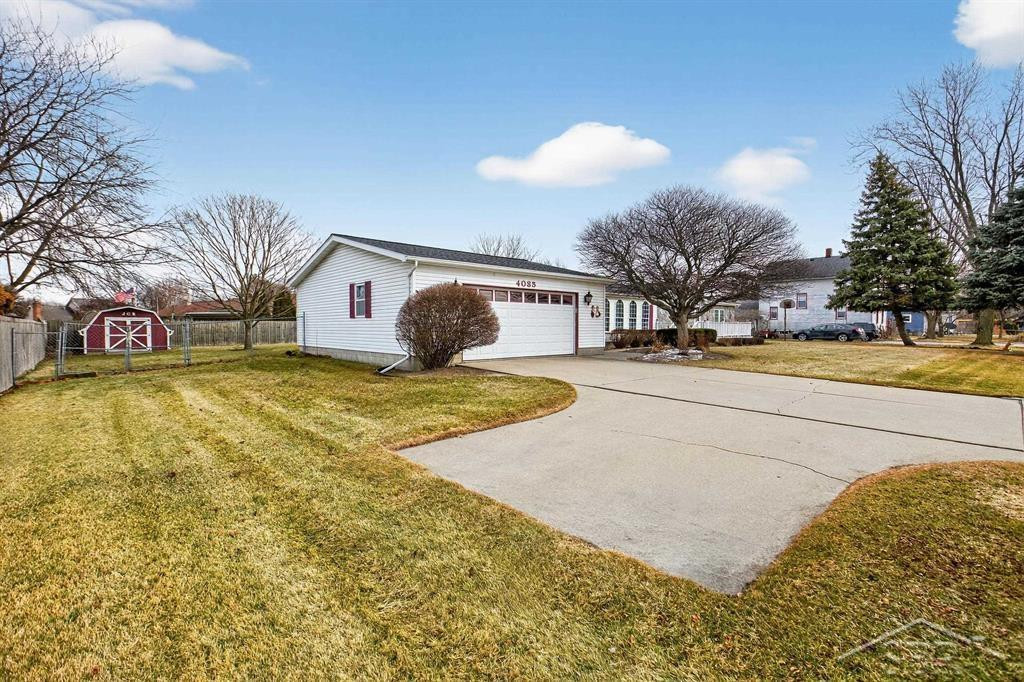 4085 2 Mile Road, Bay City, MI 48706 — Photo 38