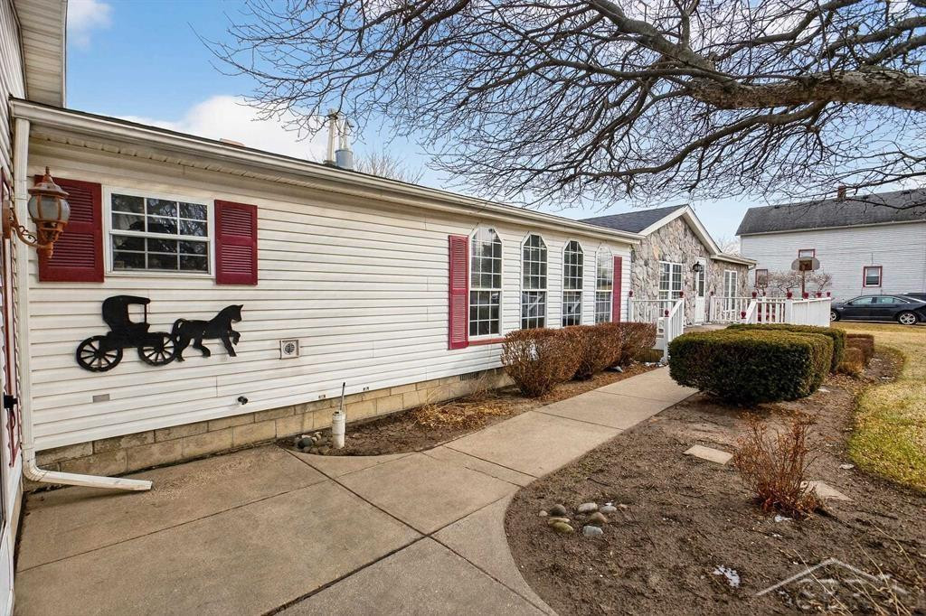 4085 2 Mile Road, Bay City, MI 48706 — Photo 2