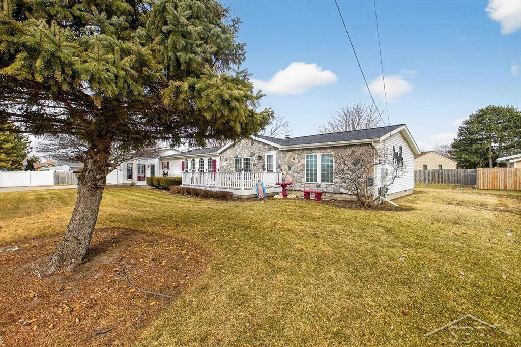 4085 2 Mile Road, Bay City, MI 48706 — Photo 3