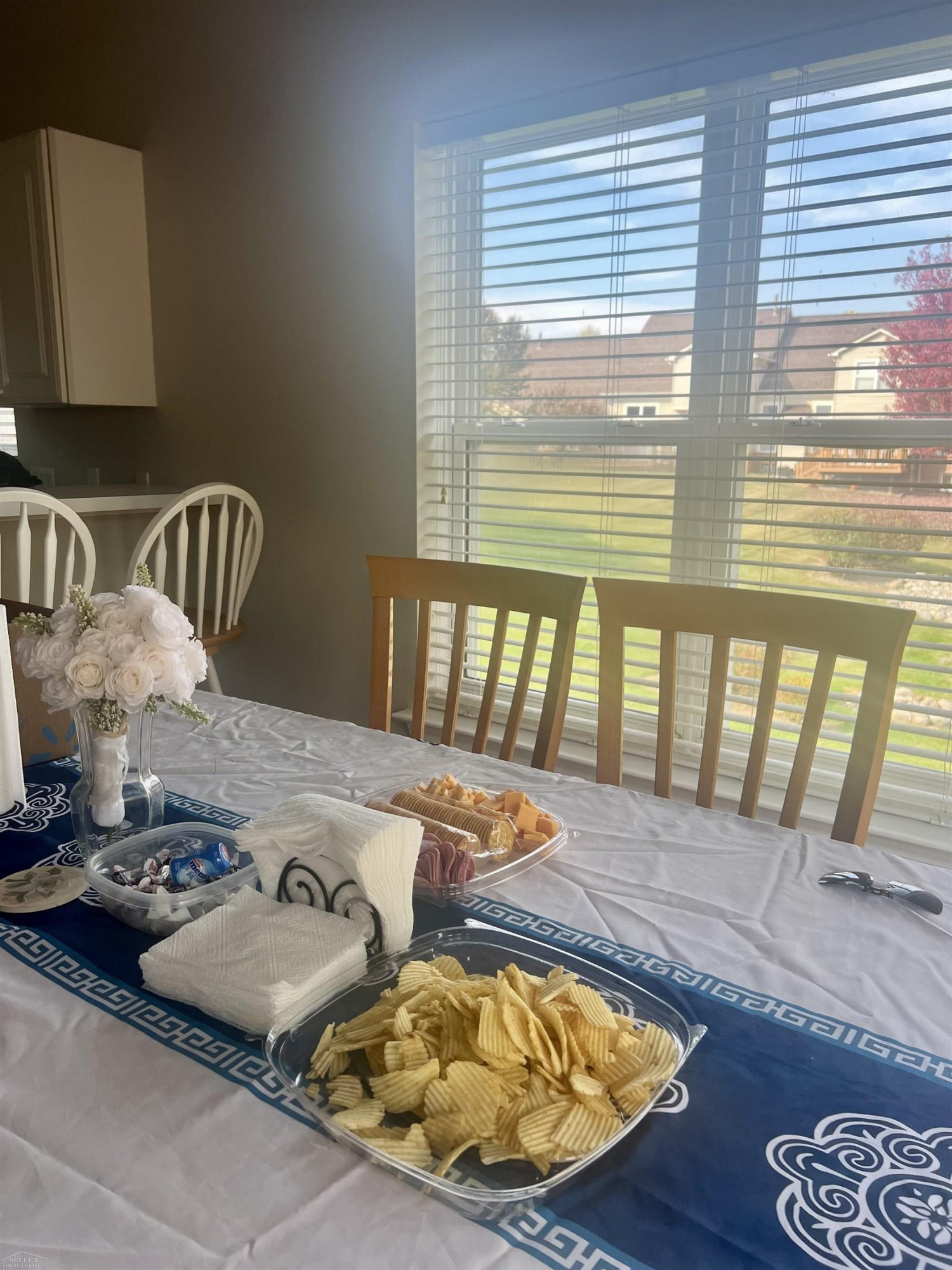 5498 Greenway Drive, 47, Trenton, MI 48183 — Photo 10