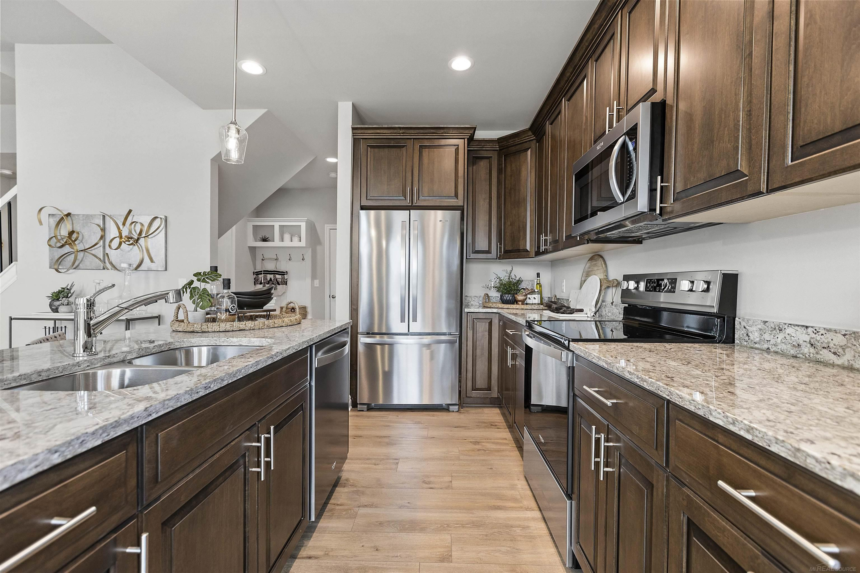 3894 Chatham Place Place, 98, Brighton, MI 48114 — Photo 22