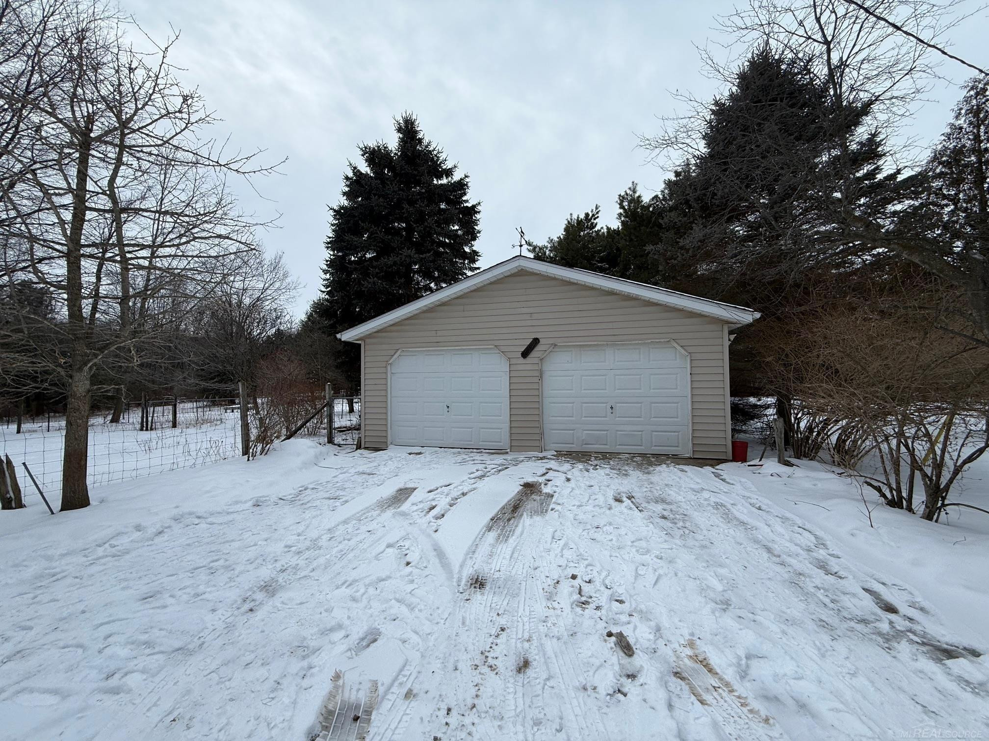 5750 Snay Road, Palms, MI 48465 — Photo 35