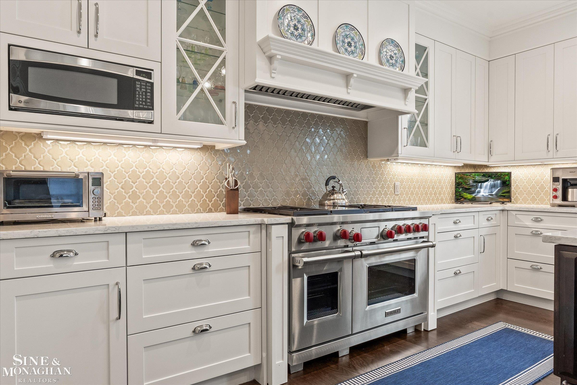 223 Cloverly Road, Grosse Pointe Farms, MI 48236 — Photo 9