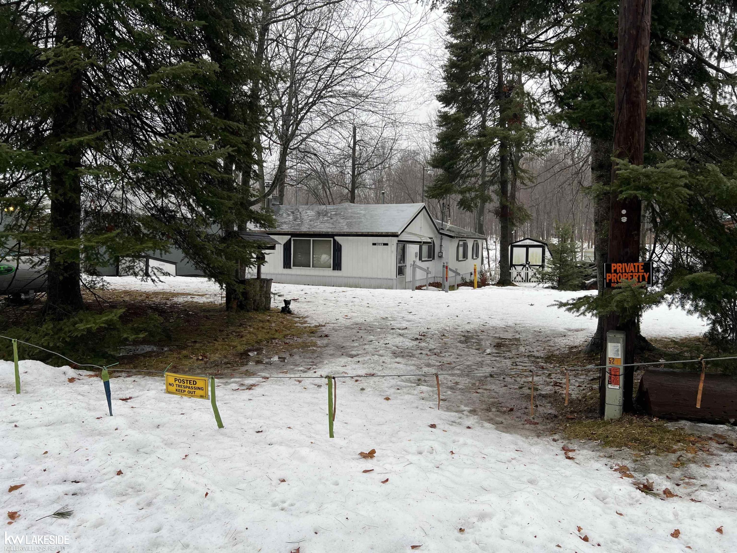 5289 Rose Street, Gladwin, MI 48624 — front exterior