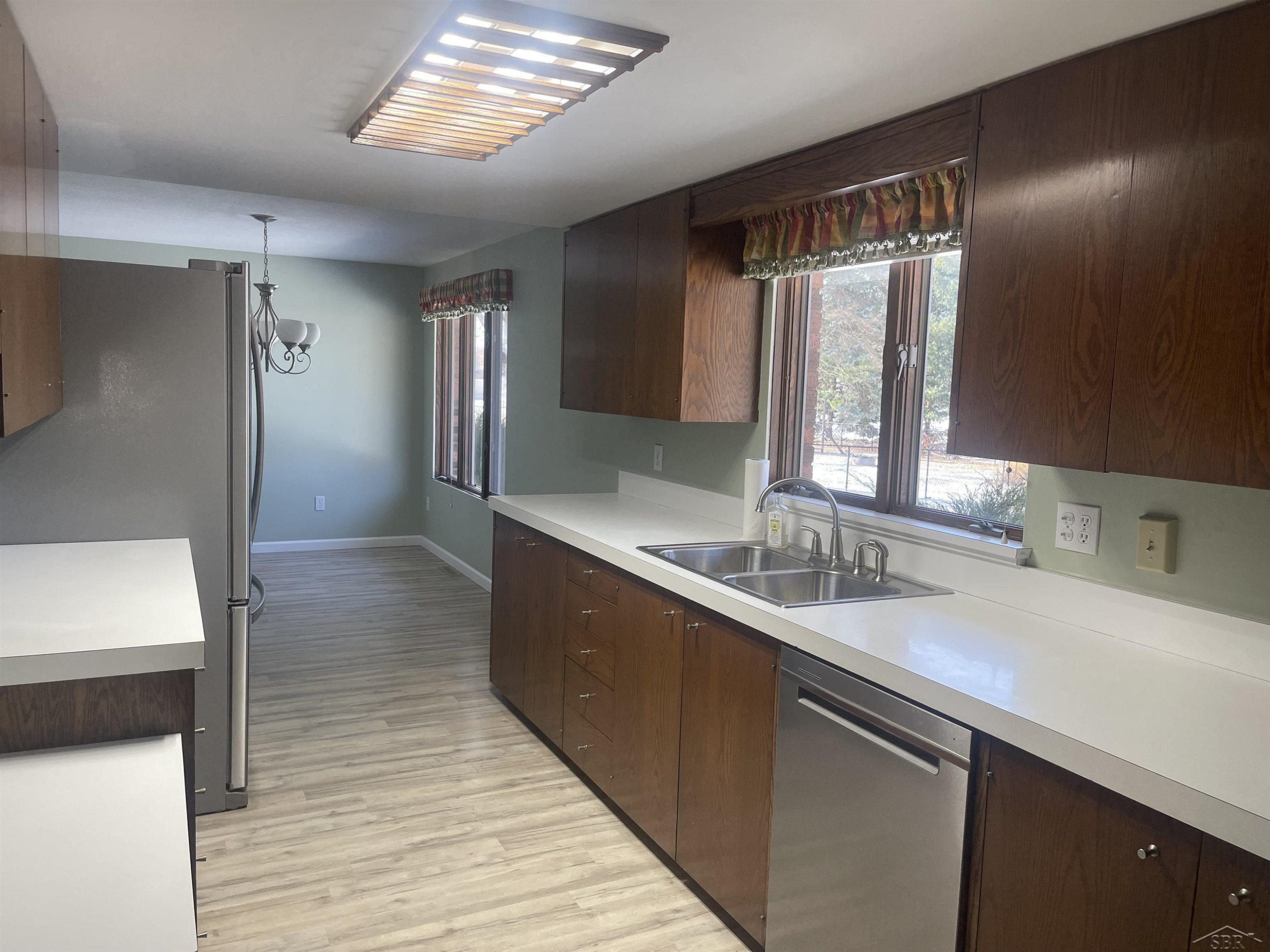 4405 Meadowbrook Drive, Freeland, MI 48623 — Photo 4
