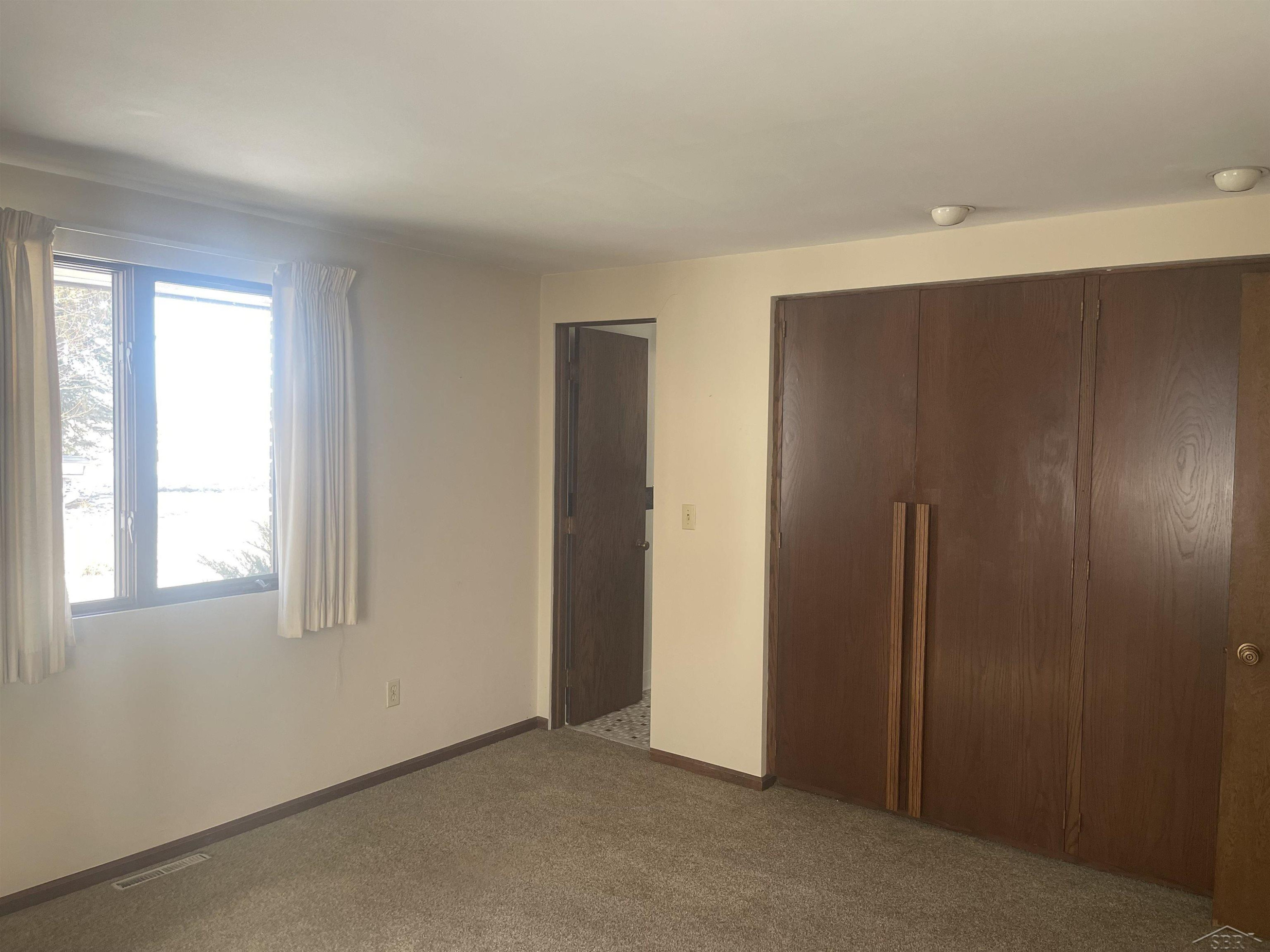 4405 Meadowbrook Drive, Freeland, MI 48623 — Photo 12