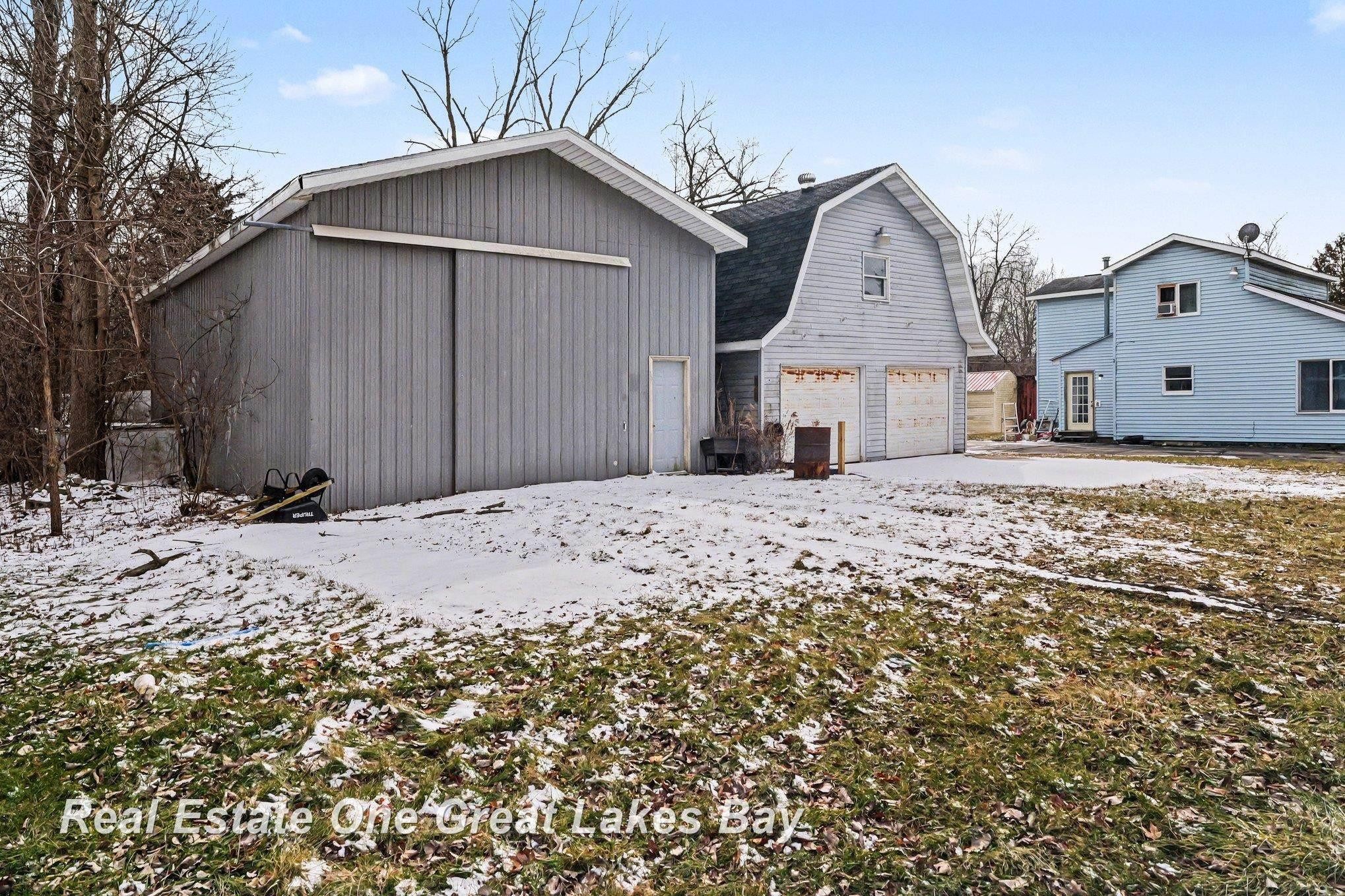 2216 Allison Street, Saginaw, MI 48601 — Photo 2