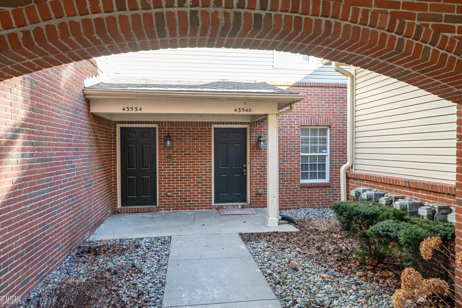 43540 Pendleton Circle, Sterling Heights, MI 48313 — Photo 3