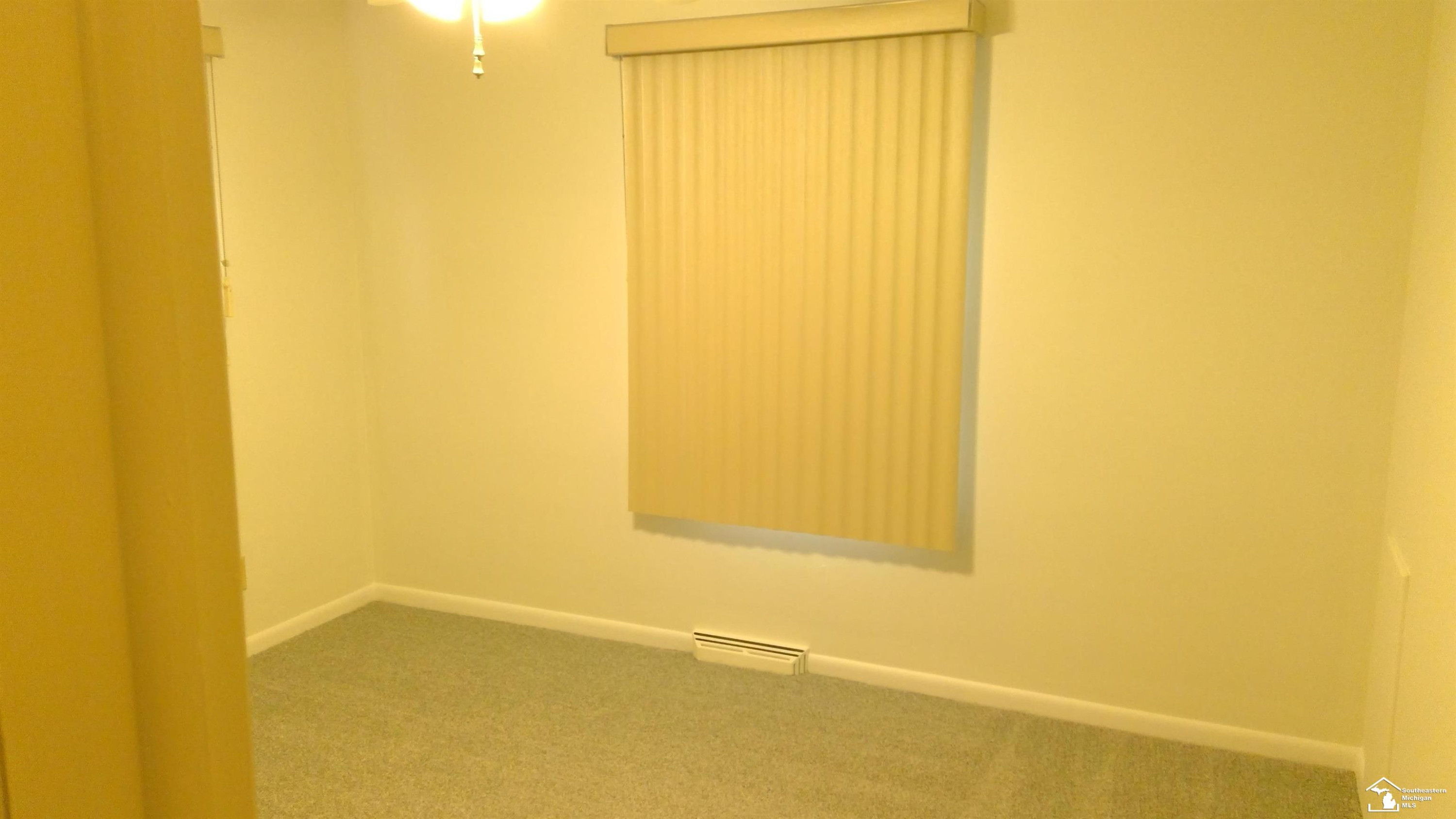15453 PARKWOOD Drive, Monroe, MI 48161 — Photo 12