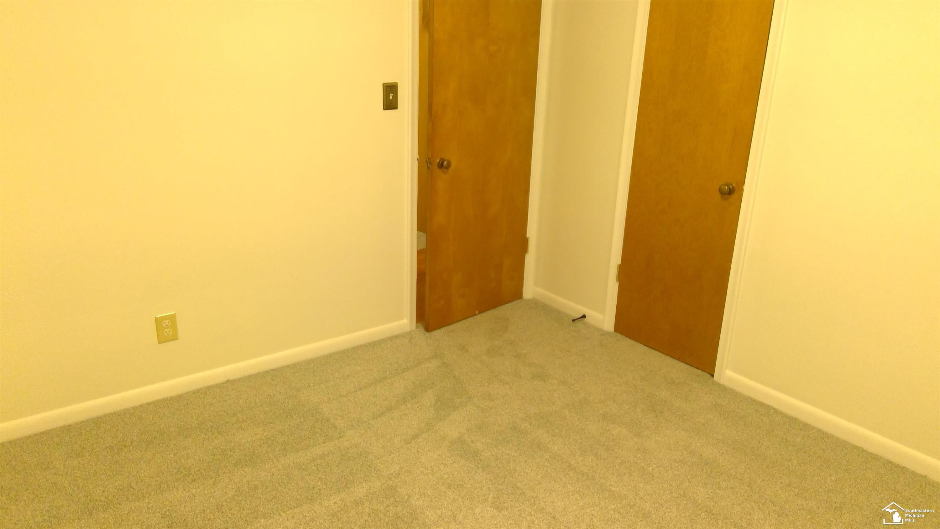 15453 PARKWOOD Drive, Monroe, MI 48161 — Photo 13