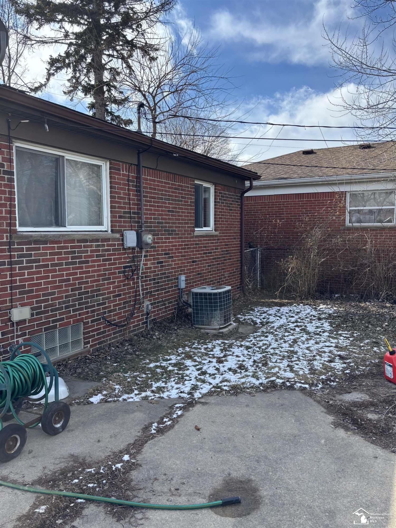 942 Farnham Avenue, Lincoln Park, MI 48146 — Photo 6