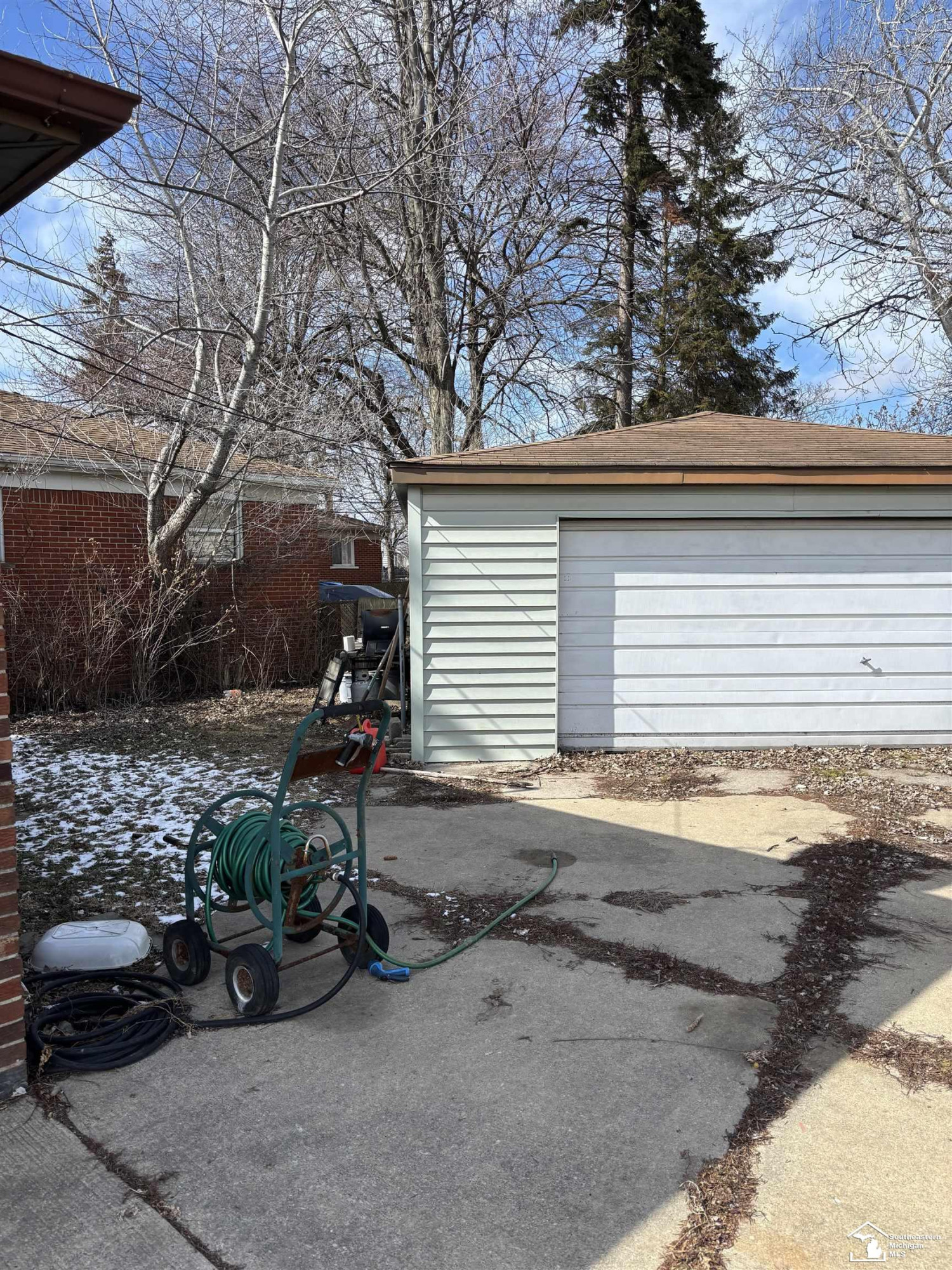 942 Farnham Avenue, Lincoln Park, MI 48146 — Photo 8