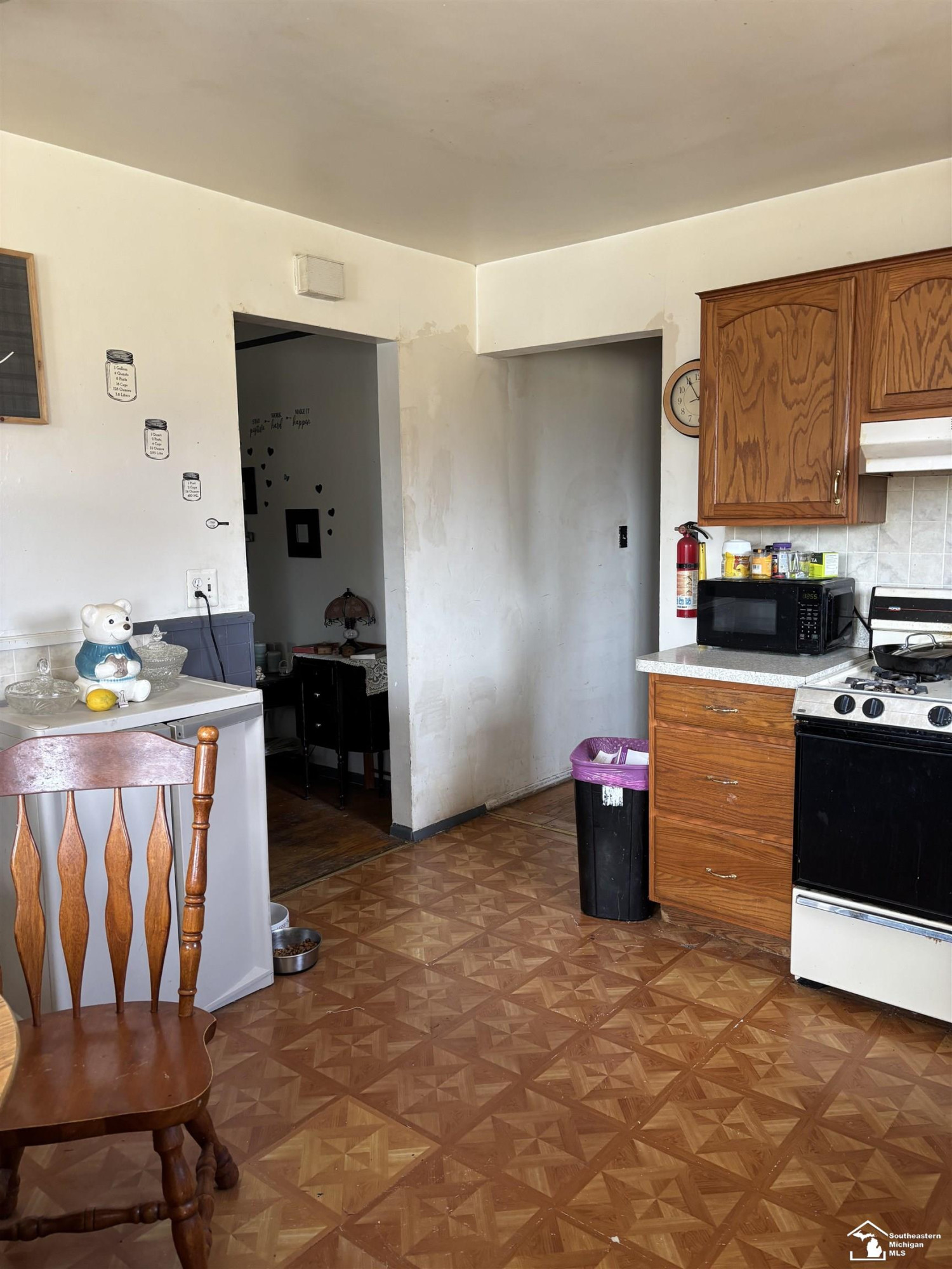 942 Farnham Avenue, Lincoln Park, MI 48146 — Photo 9