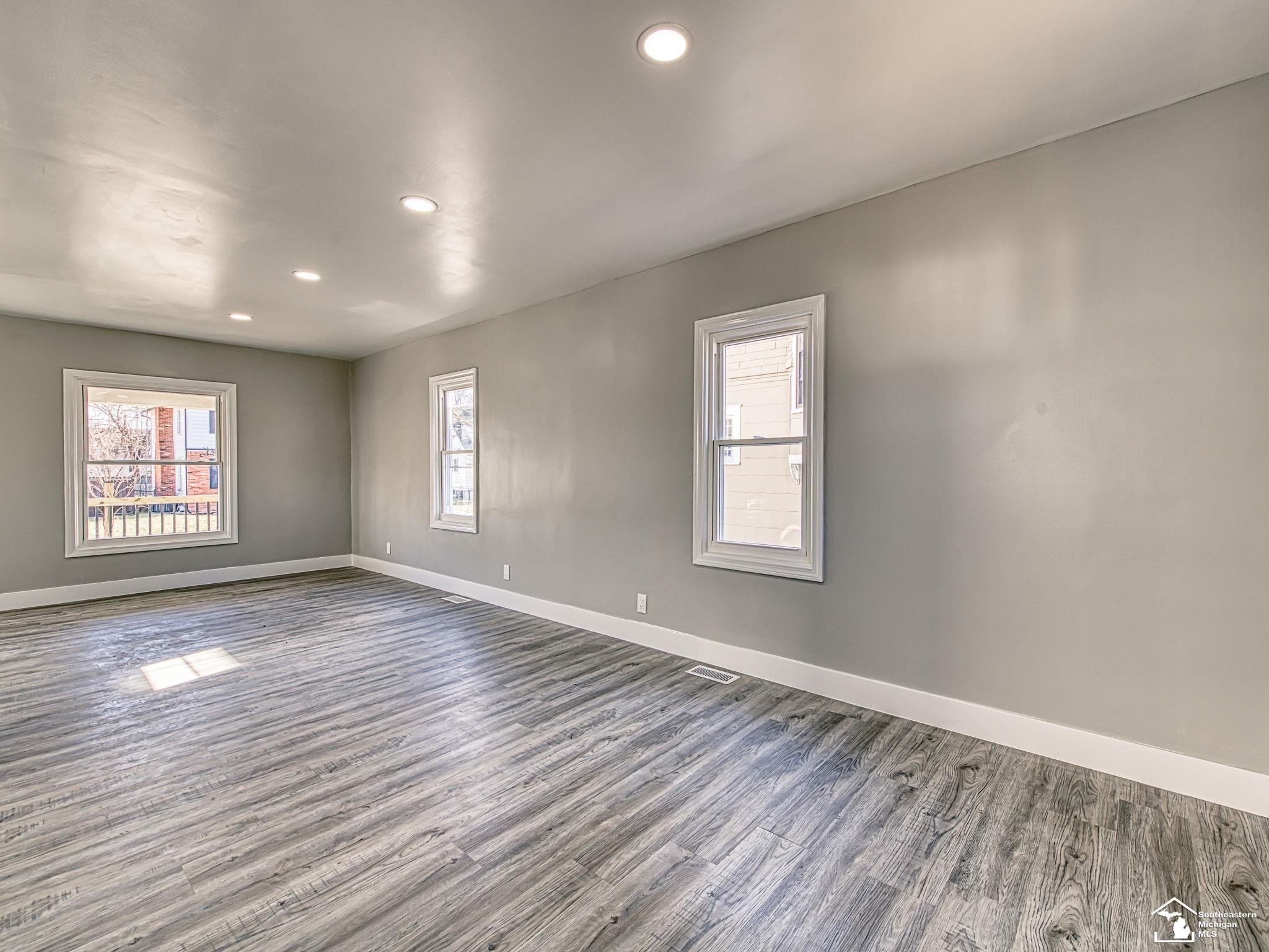465 Riverview Avenue, Monroe, MI 48162 — Photo 8