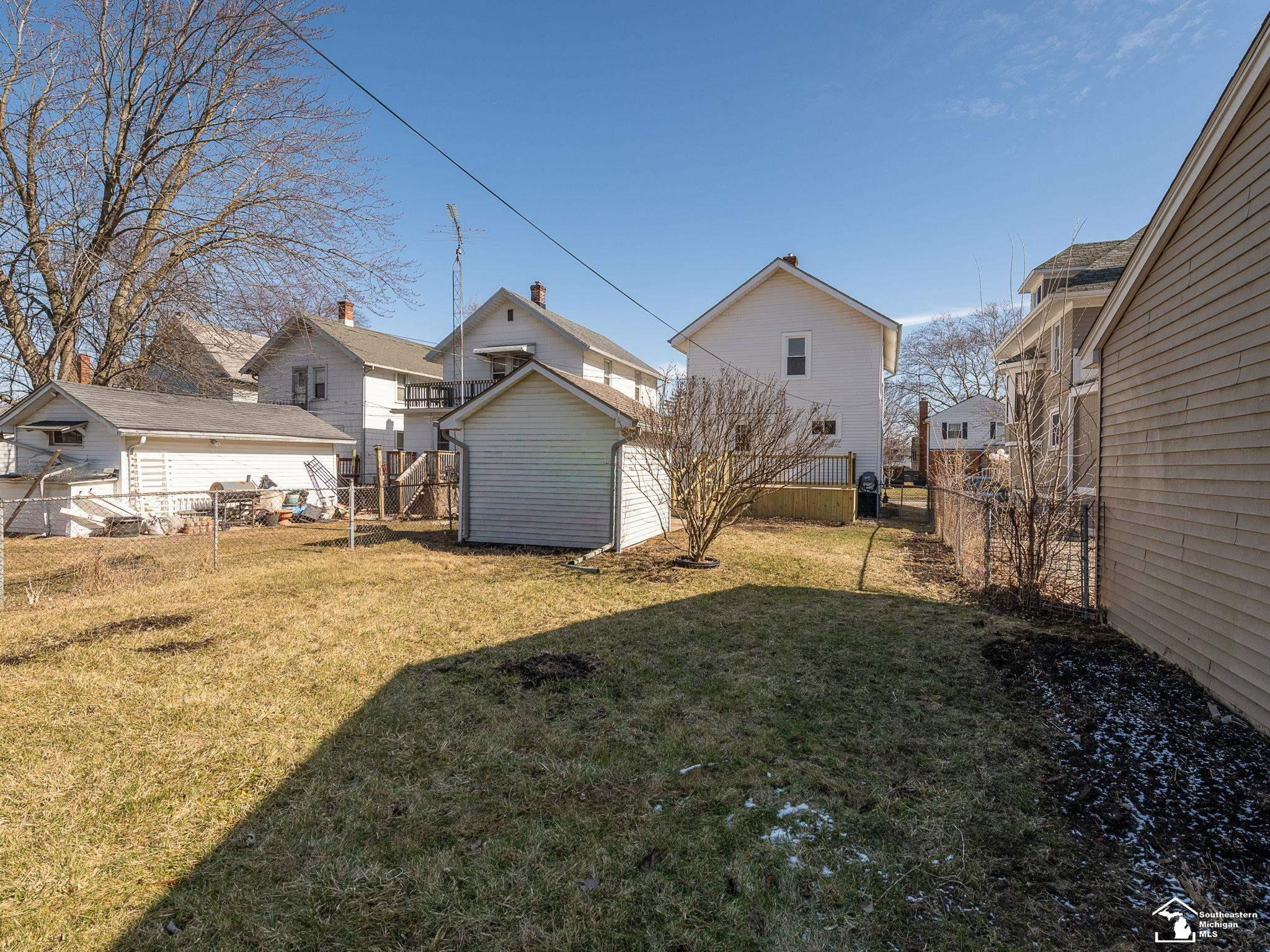 465 Riverview Avenue, Monroe, MI 48162 — Photo 33