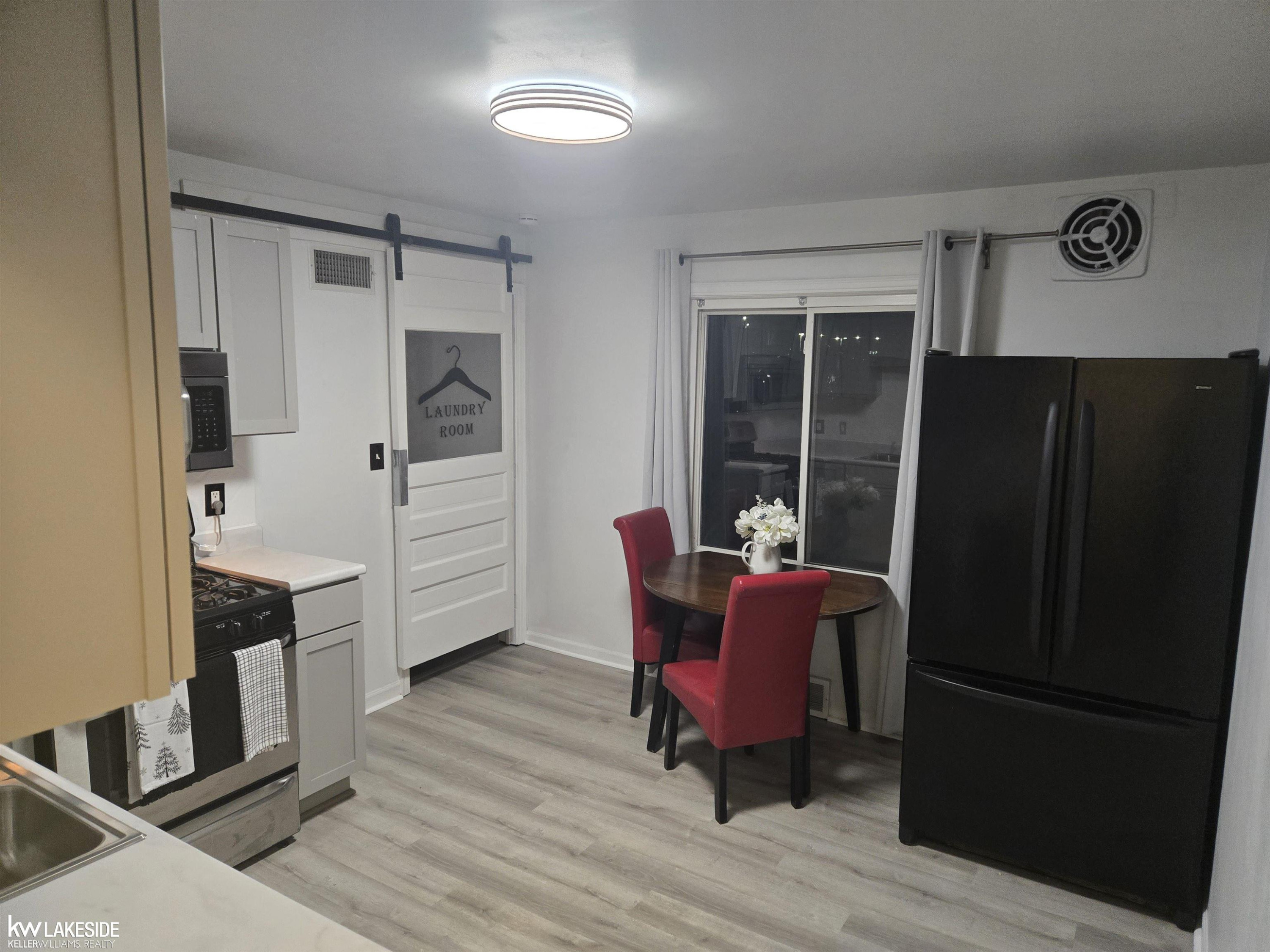 7337 Dale Street, Center Line, MI 48015 — Photo 13