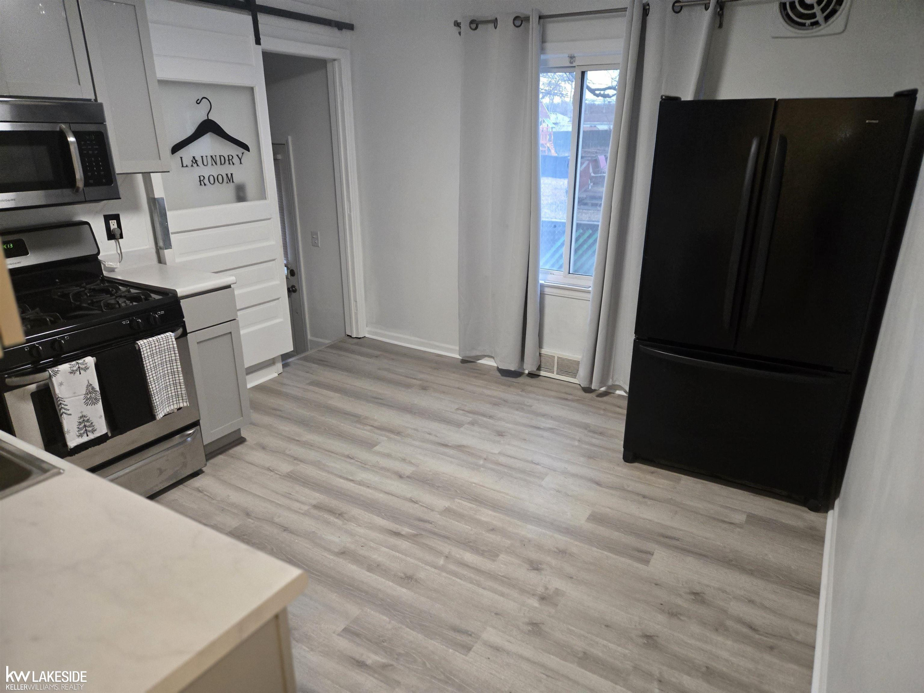 7337 Dale Street, Center Line, MI 48015 — Photo 16