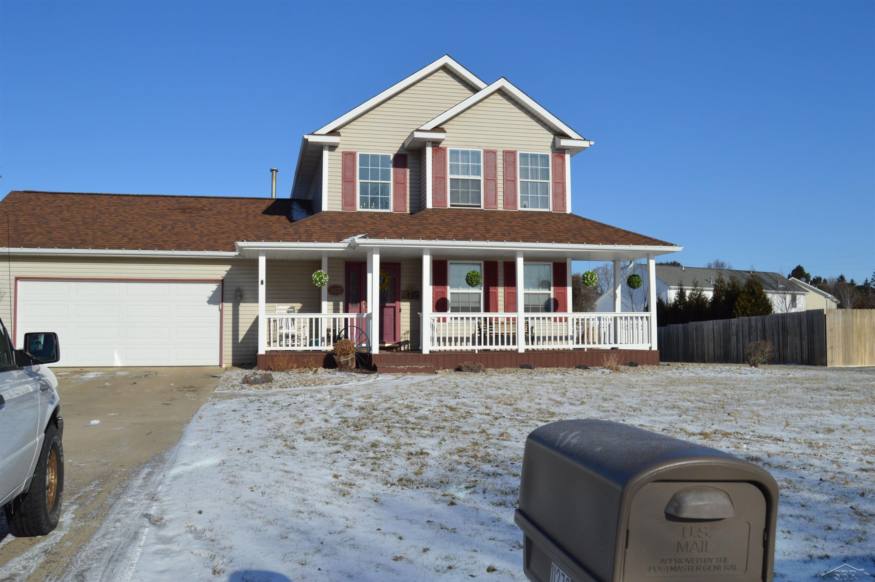 11272 Robin Meadows, Freeland, MI 48623 — front exterior