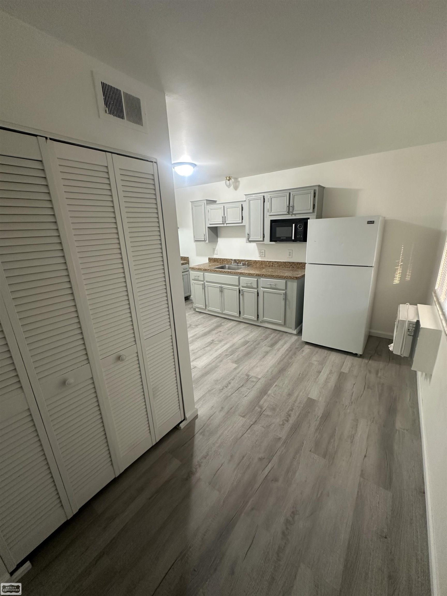 60 Logan - Unit 7A Street, MI 48043 — Photo 8