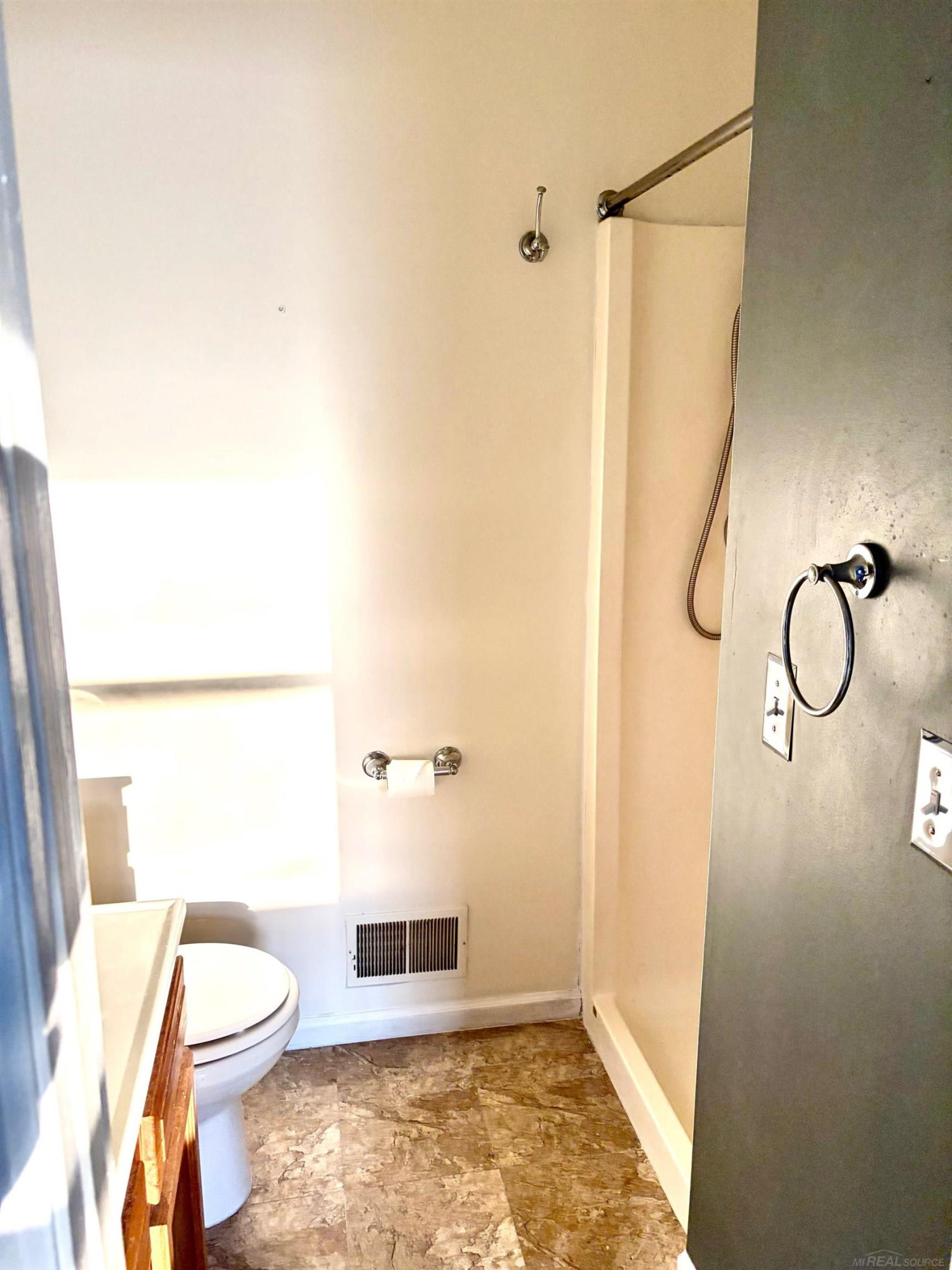 9084 Island Drive, Algonac, MI 48001 — Photo 11