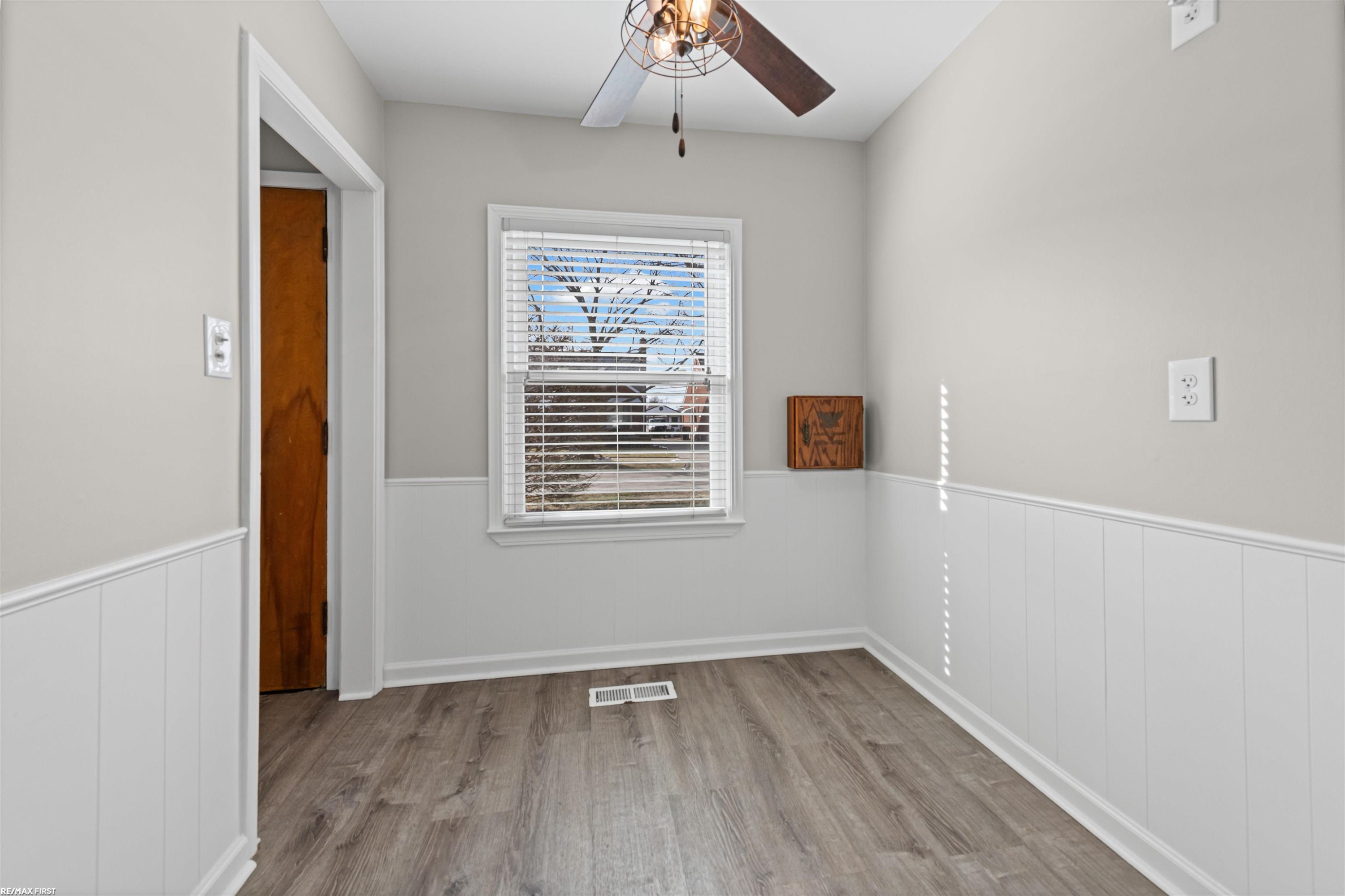 25208 Comfort Street, Center Line, MI 48015 — Photo 15