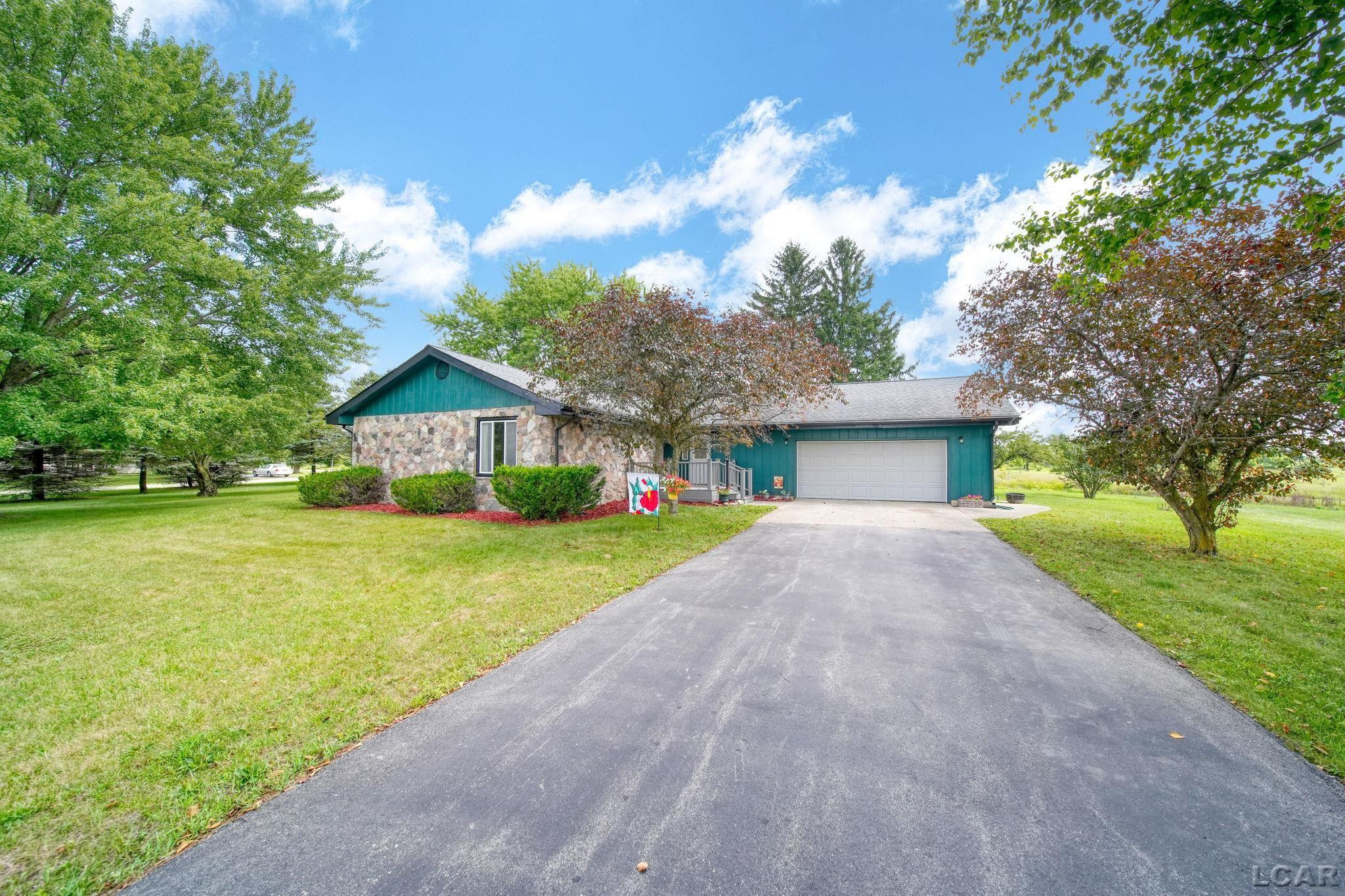 792 Meadowbrook Drive, Hudson, MI 49247 — Photo 58