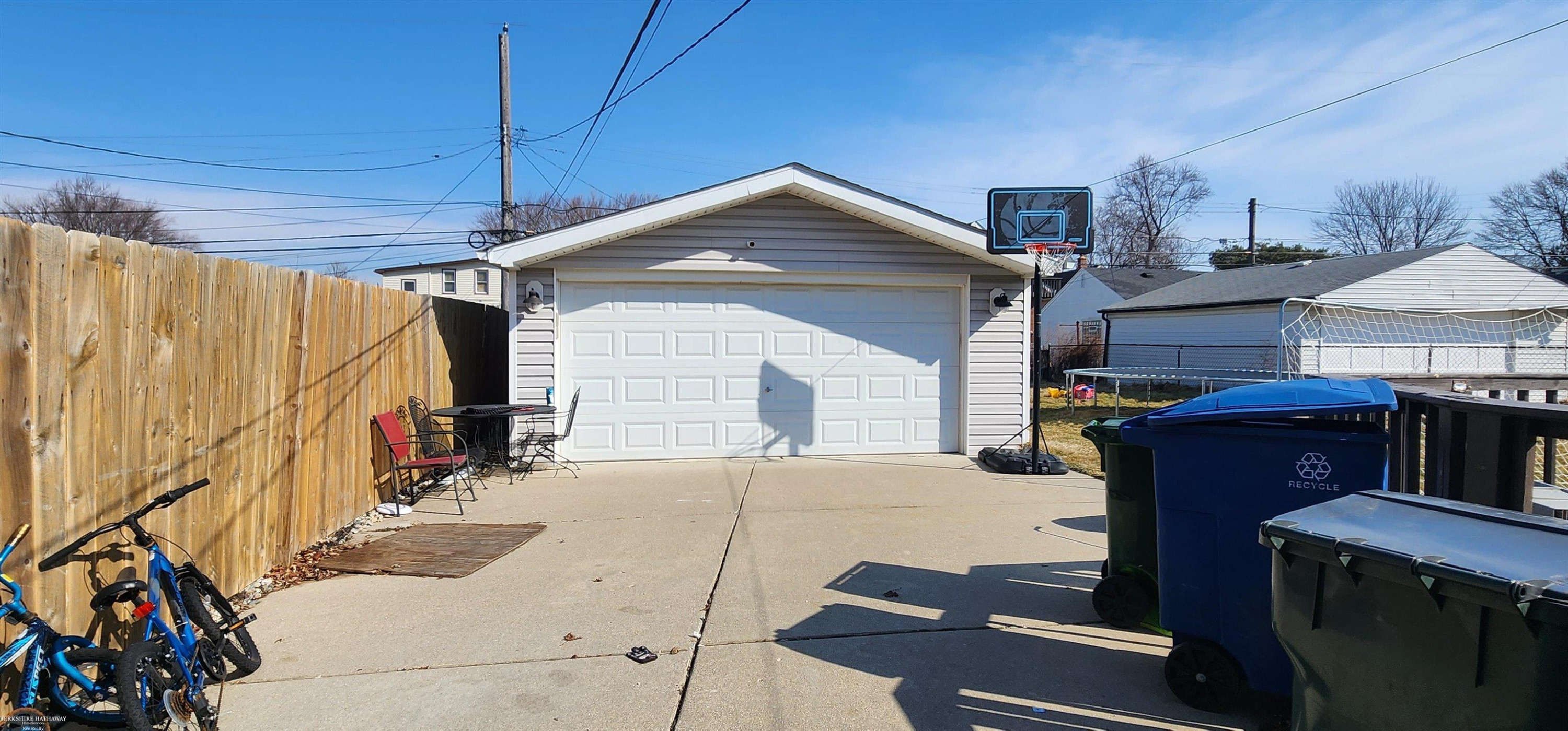 23125 Socia Street, Saint Clair Shores, MI 48082 — Photo 5