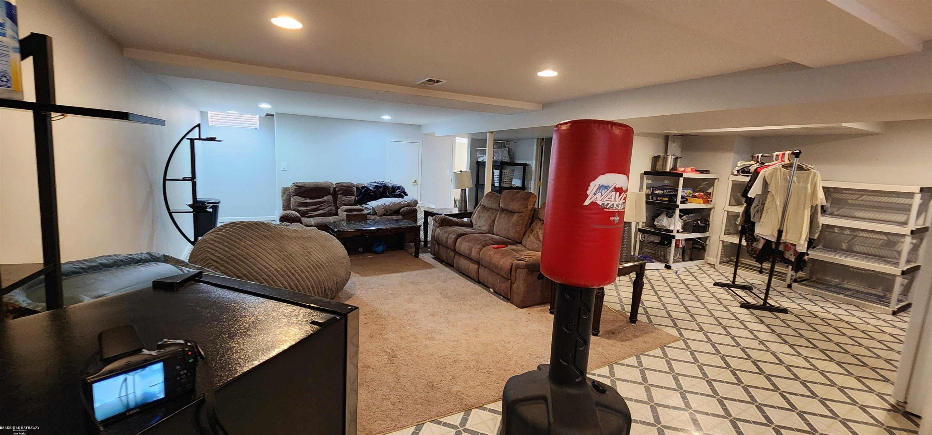 23125 Socia Street, Saint Clair Shores, MI 48082 — Photo 18