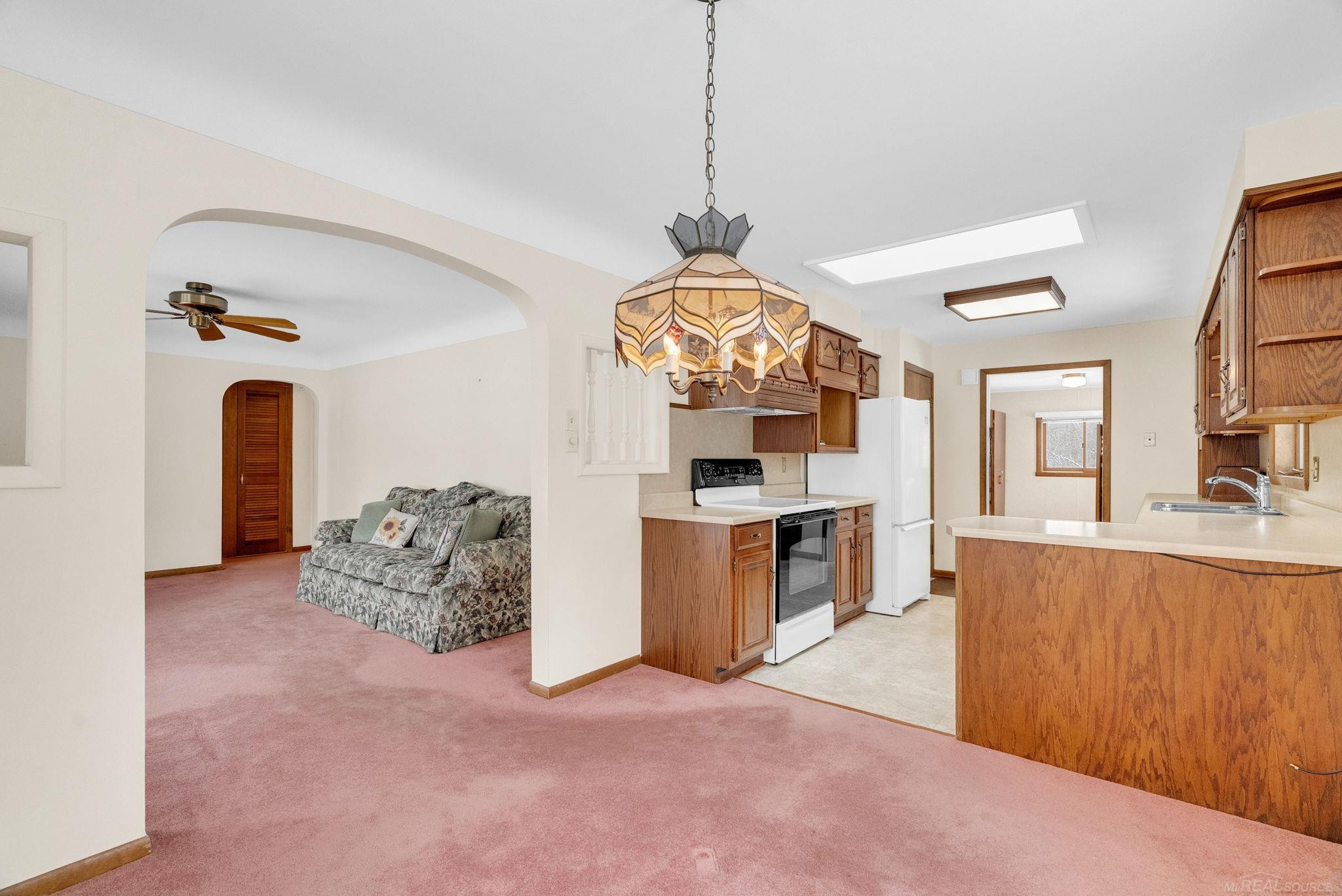 39 S Flower Street, Croswell, MI 48422 — Photo 12