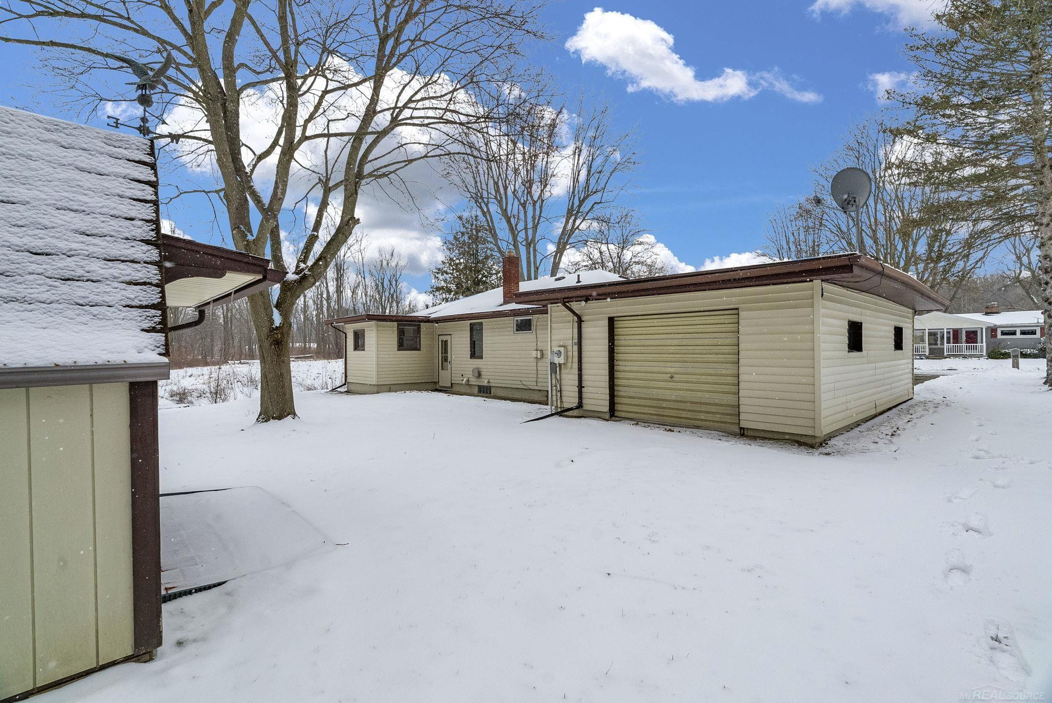 39 S Flower Street, Croswell, MI 48422 — Photo 28