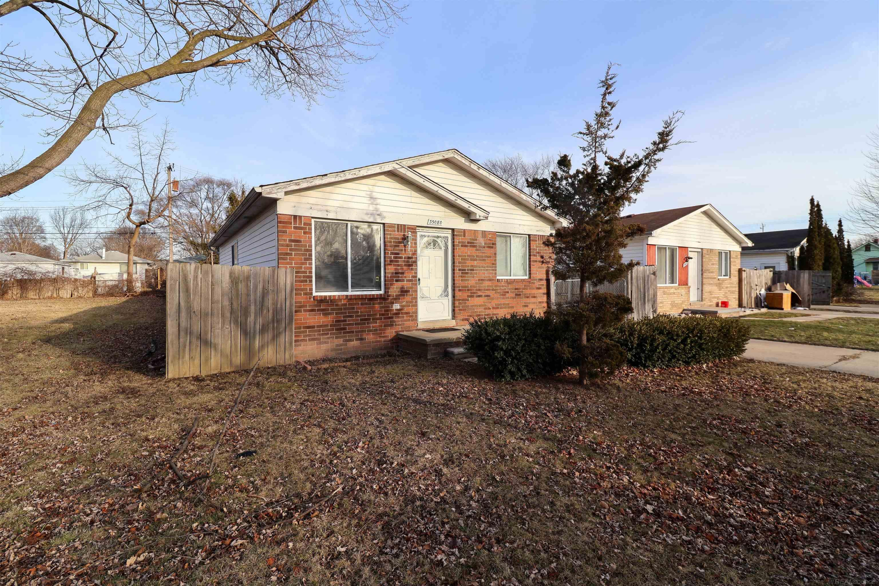 35080 Mabon Drive, Clinton Twp, MI 48035 — Photo 2