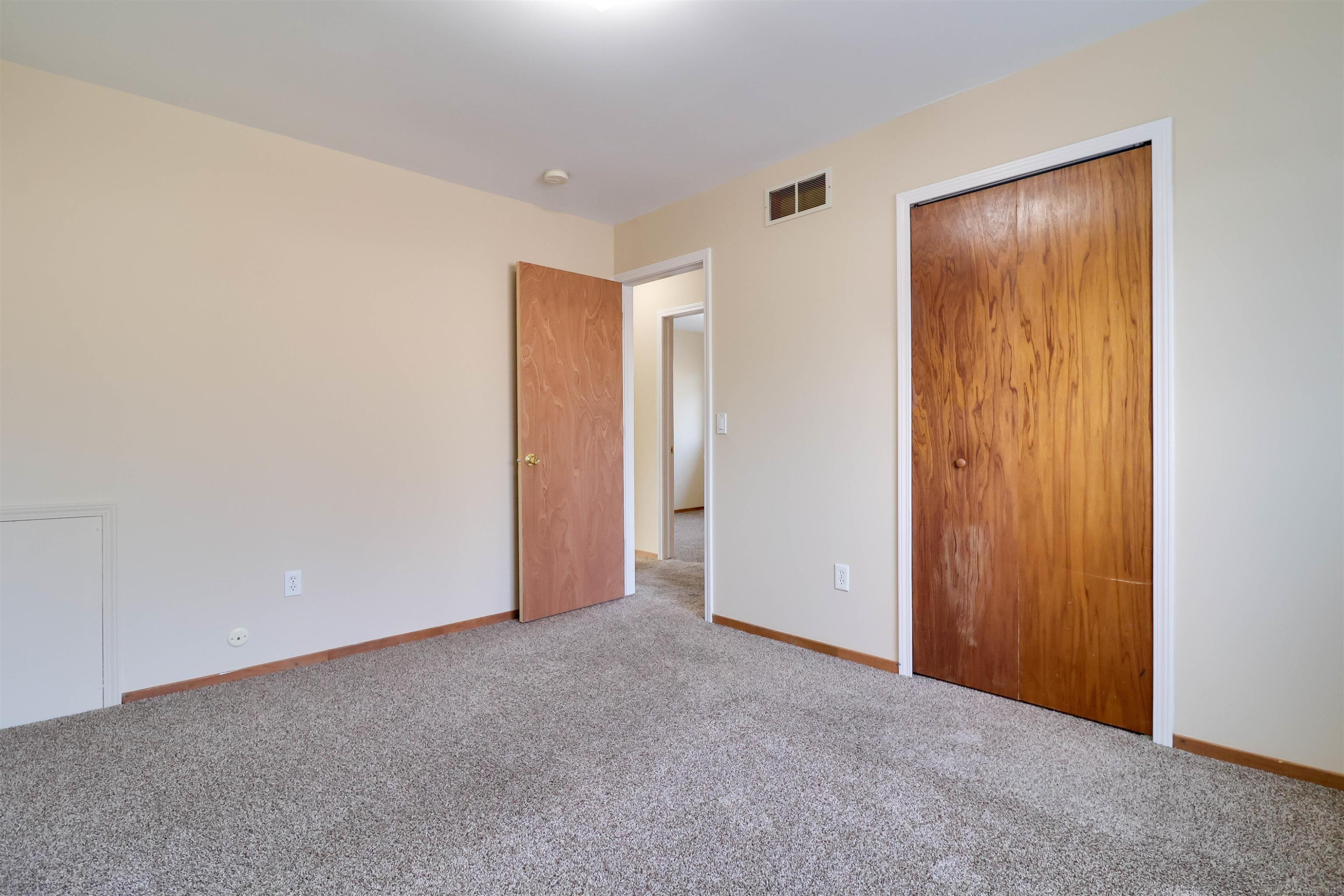 35080 Mabon Drive, Clinton Twp, MI 48035 — Photo 15