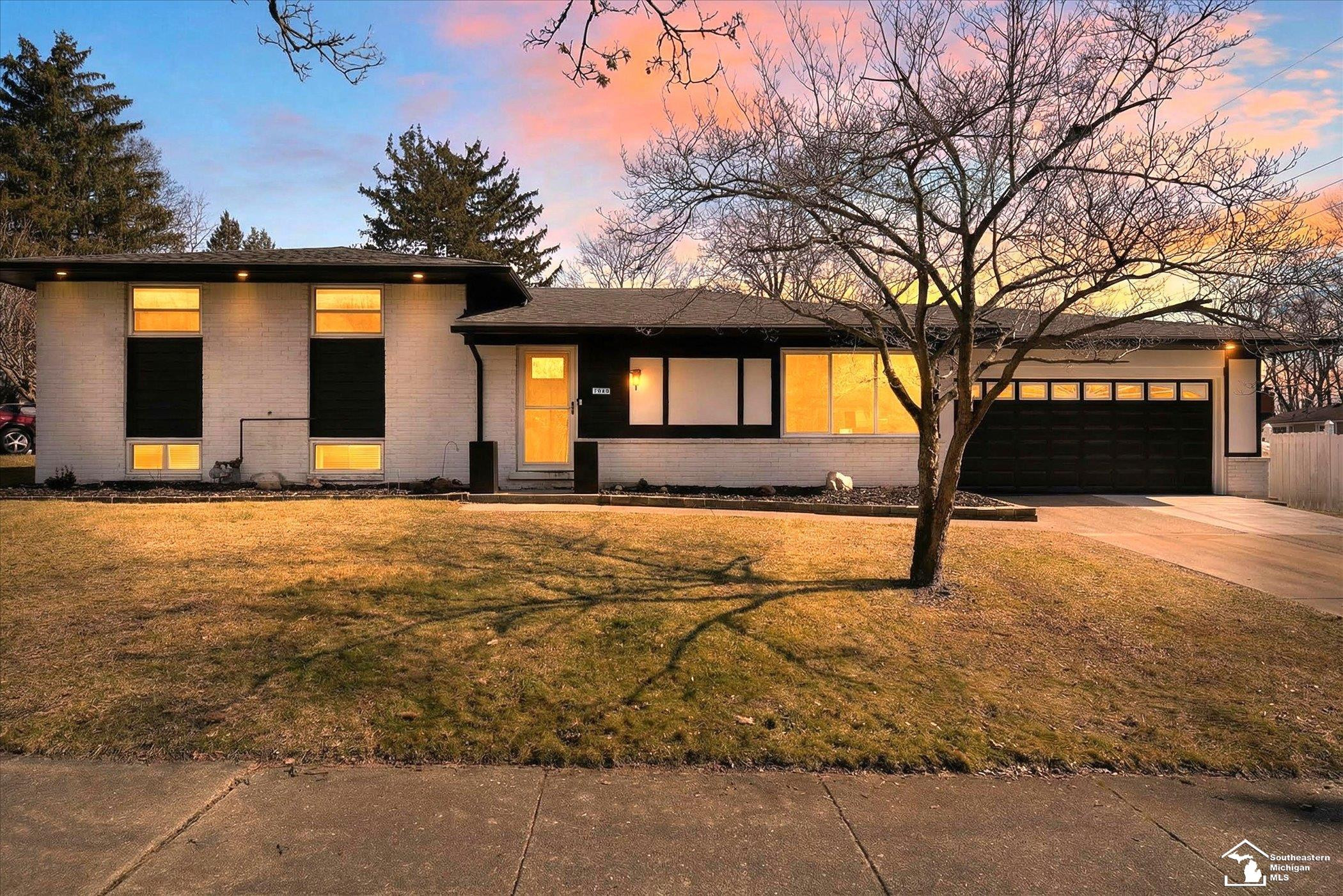 7060 Brookside Drive, Lambertville, MI 48144 — front exterior