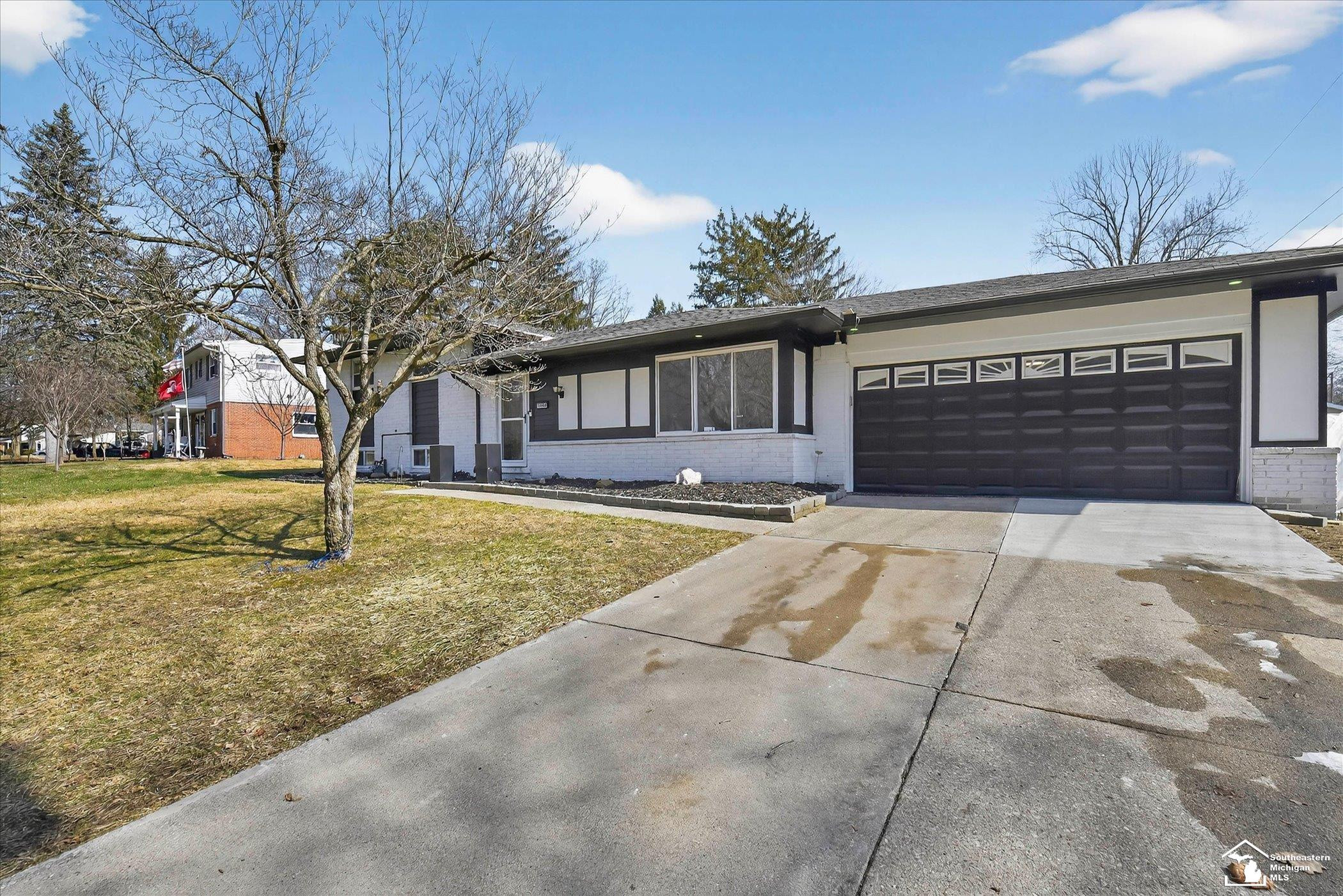 7060 Brookside Drive, Lambertville, MI 48144 — Photo 2
