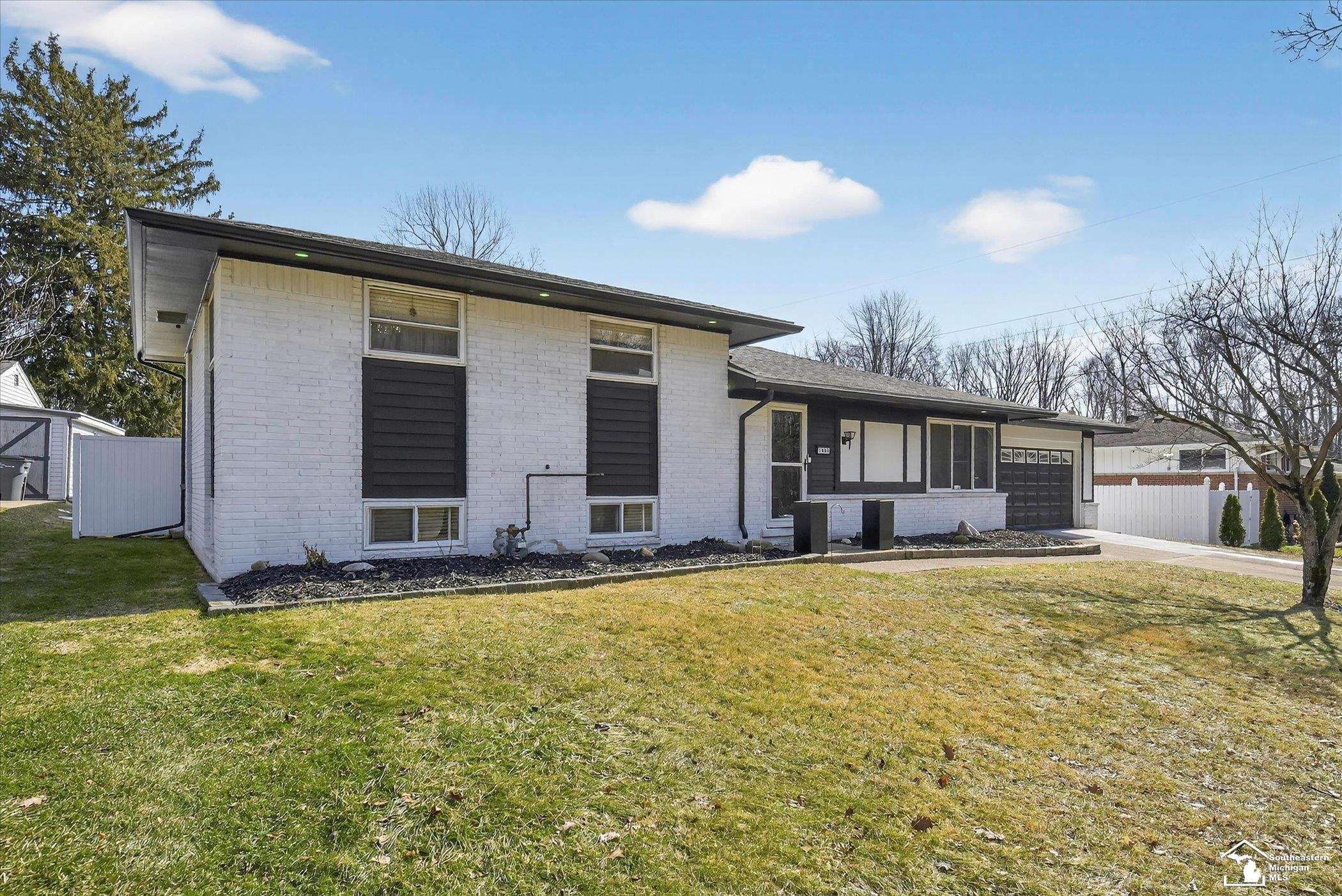 7060 Brookside Drive, Lambertville, MI 48144 — Photo 7