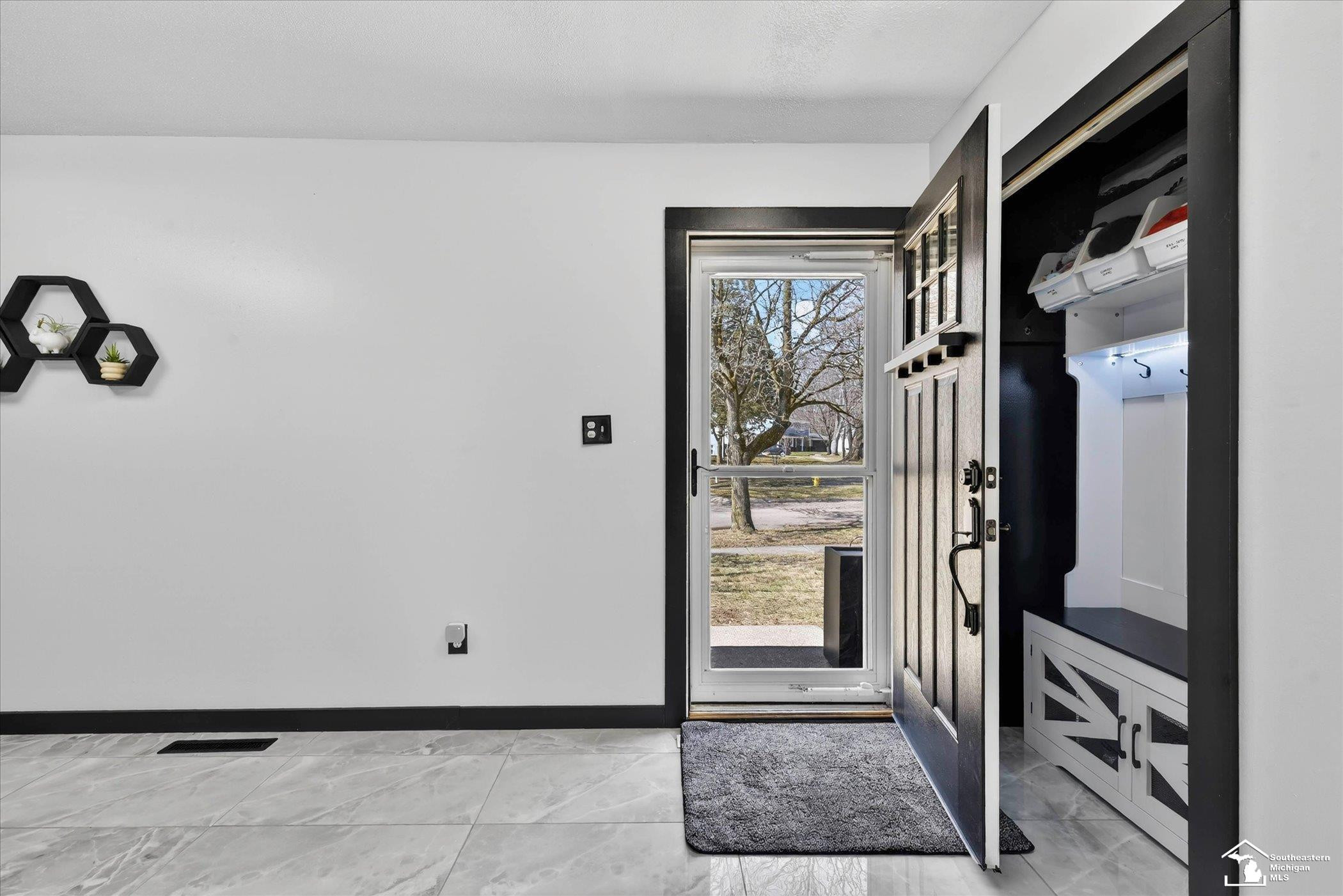 7060 Brookside Drive, Lambertville, MI 48144 — Photo 8