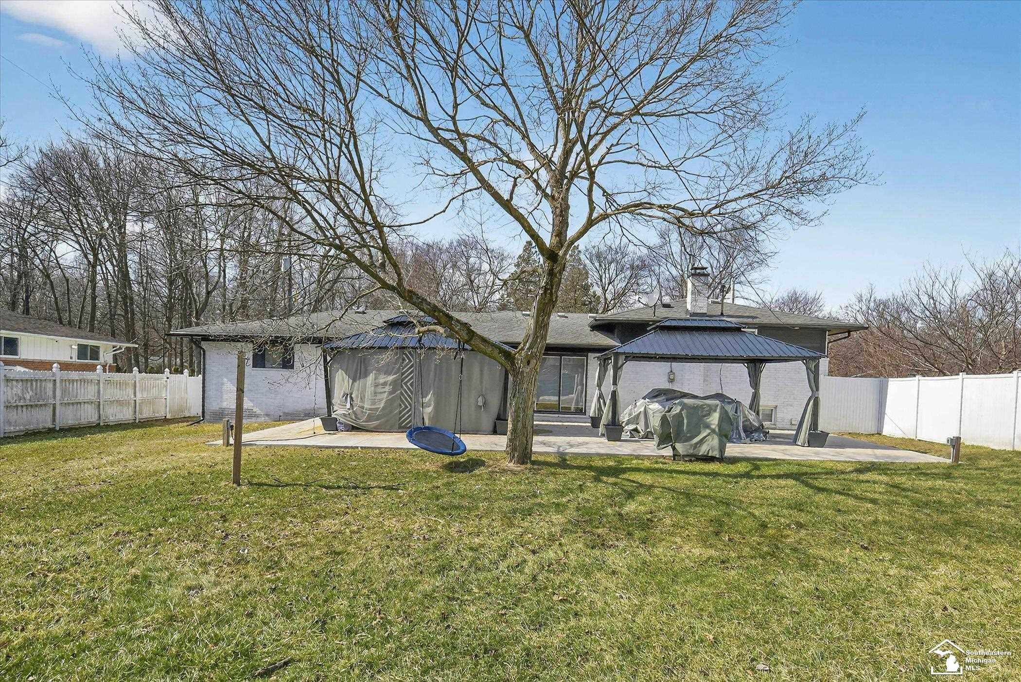 7060 Brookside Drive, Lambertville, MI 48144 — Photo 45