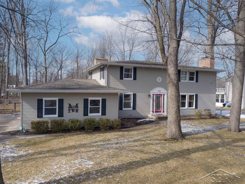 5711 Summerset Drive, Midland, MI 48640 — front exterior